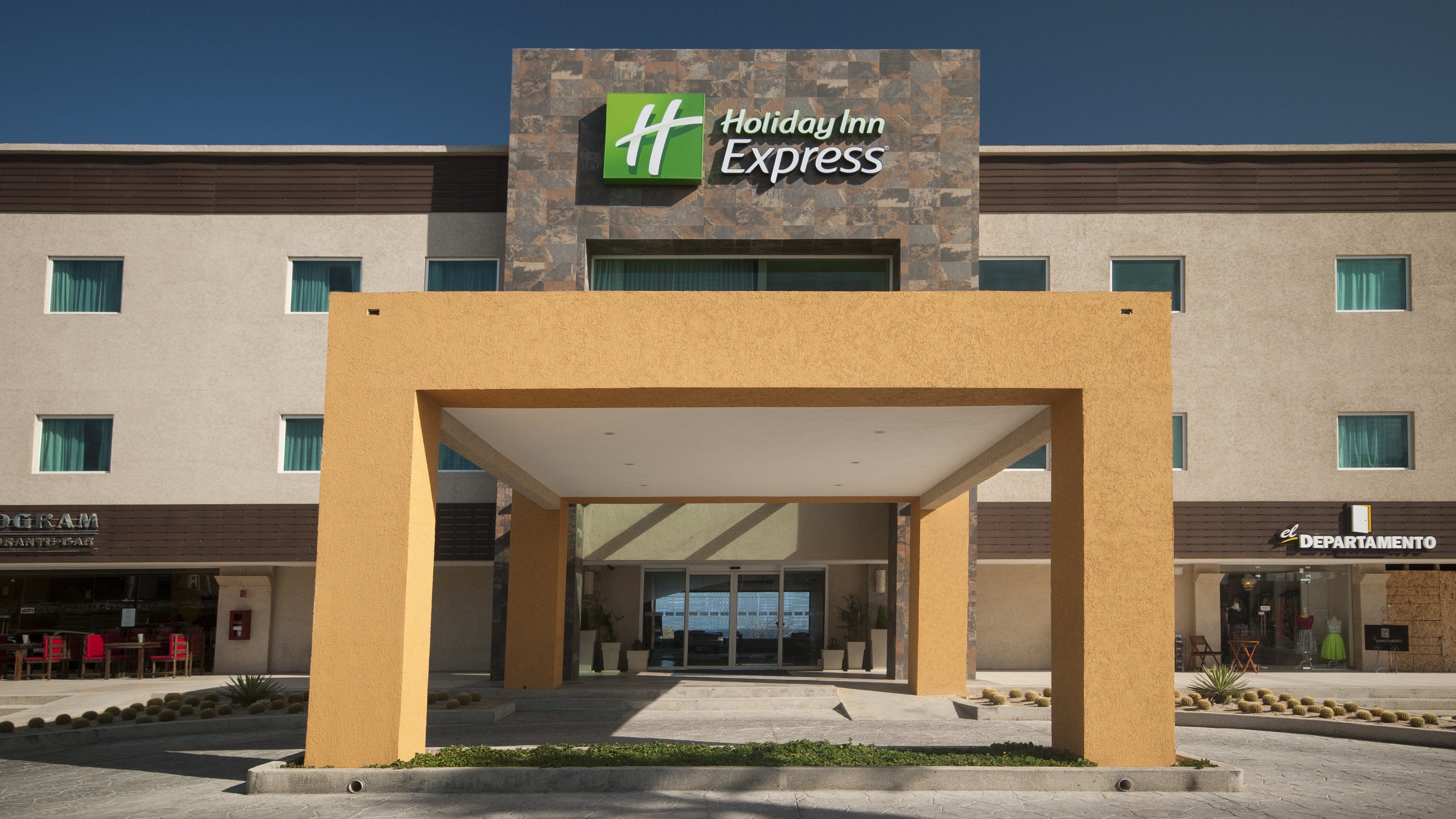 Holiday Inn Express Cabo San Lucas