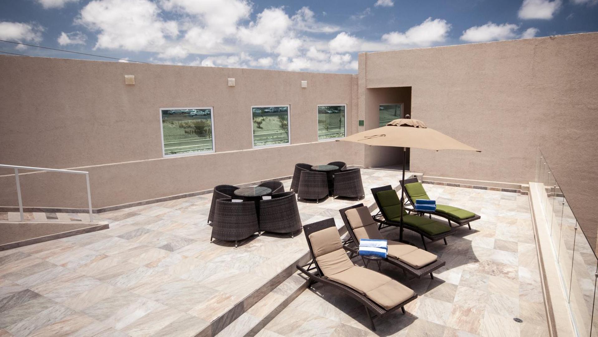 Holiday Inn Express Cabo San Lucas