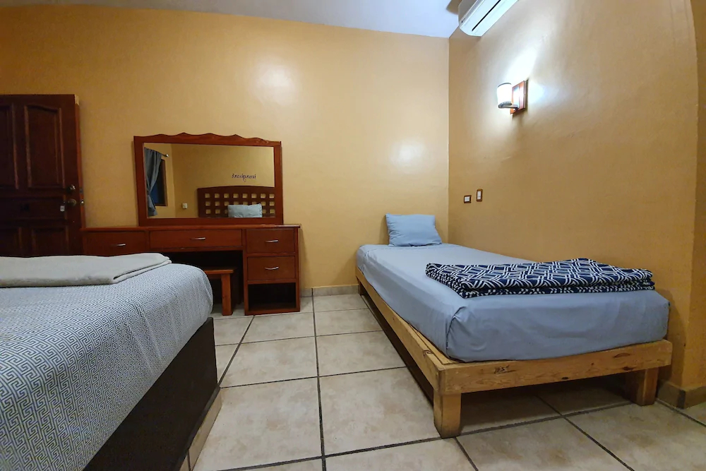 Hotel Colonos