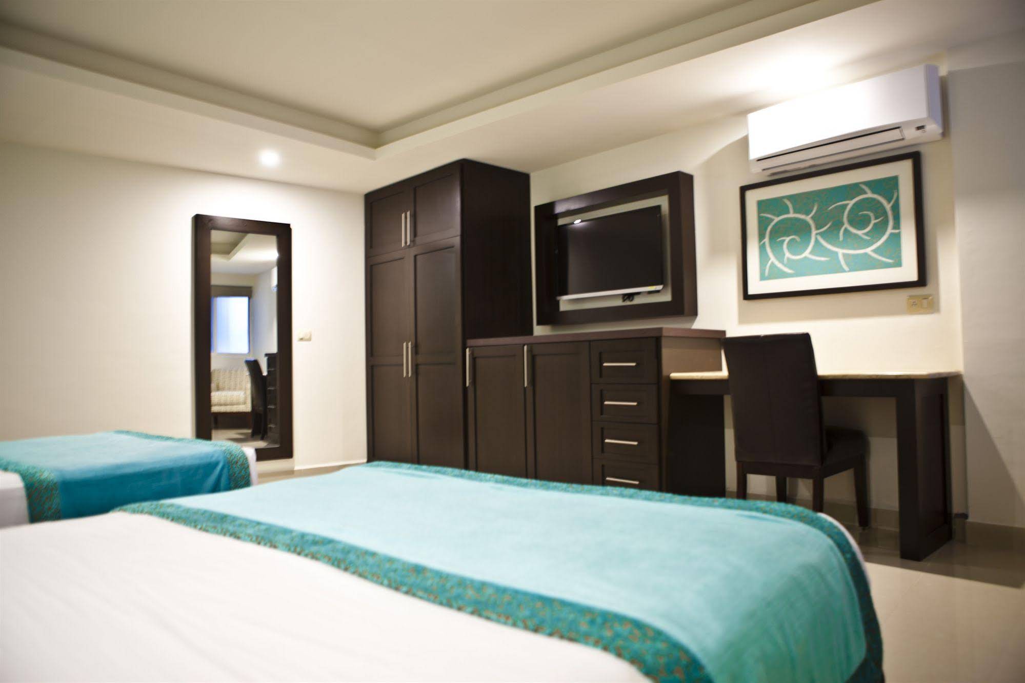 Hotel Maria Elena