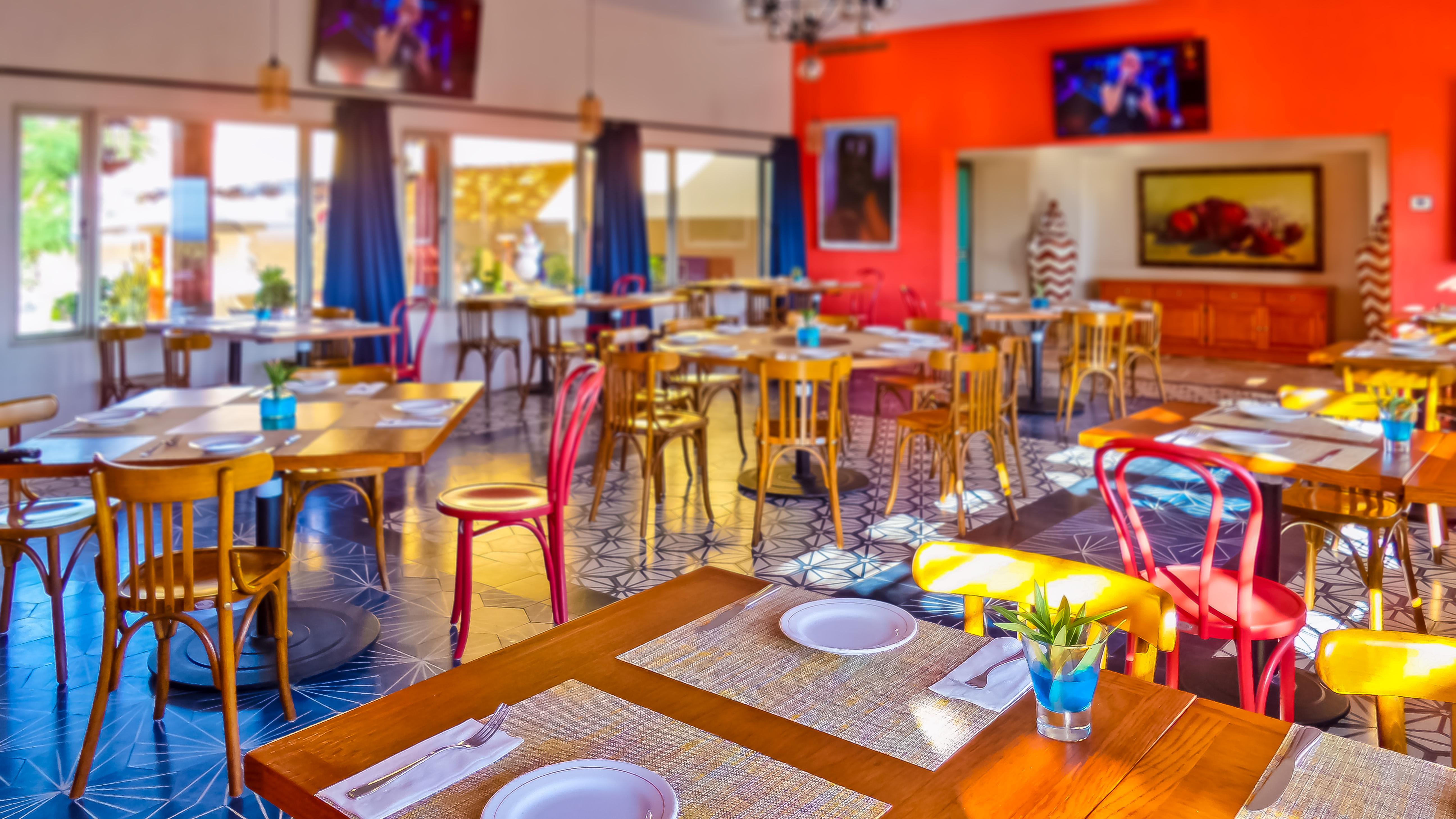 Los Patios Hotel