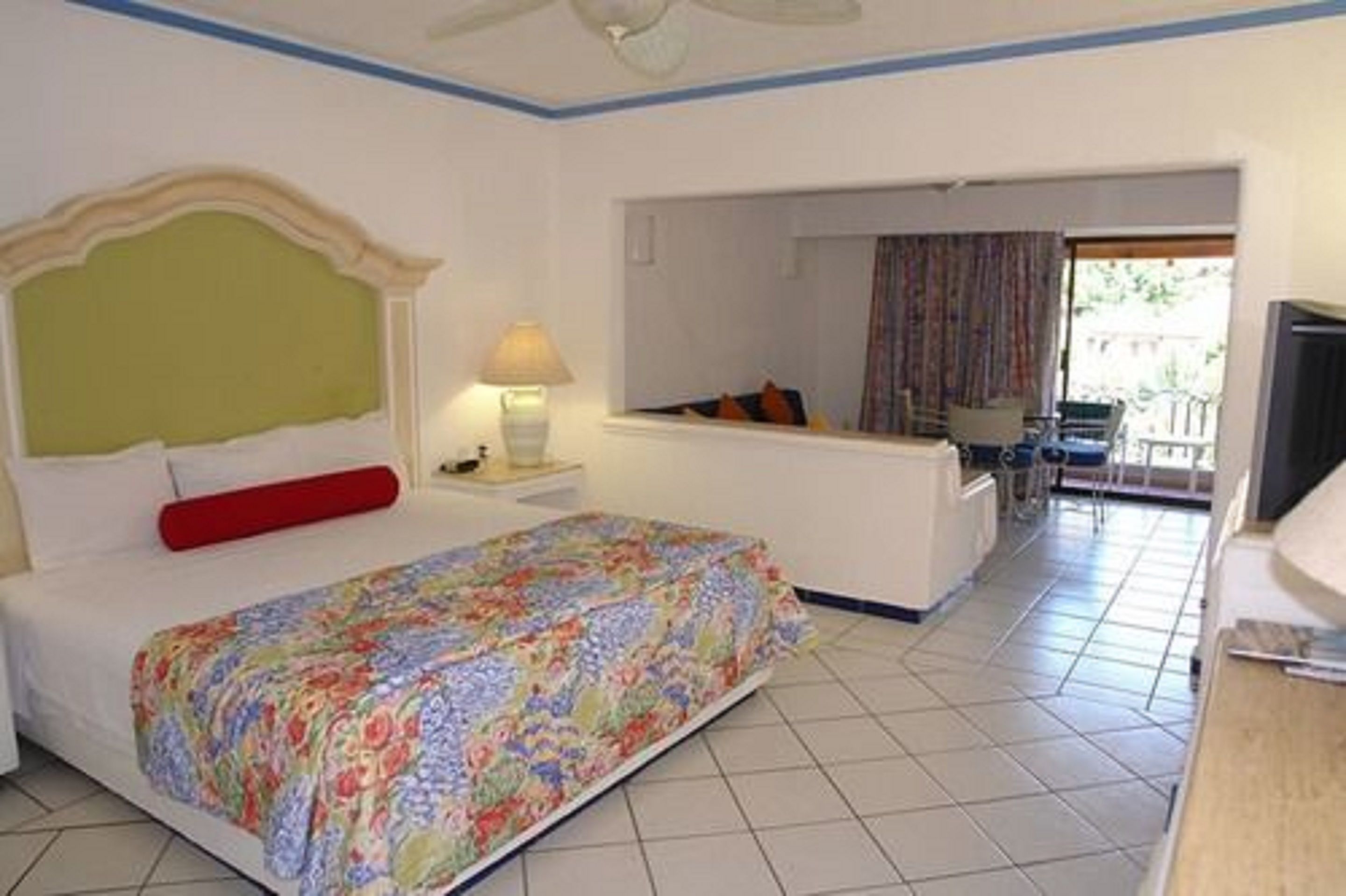 Marina Fiesta Resort & Spa by EVB ROCKS