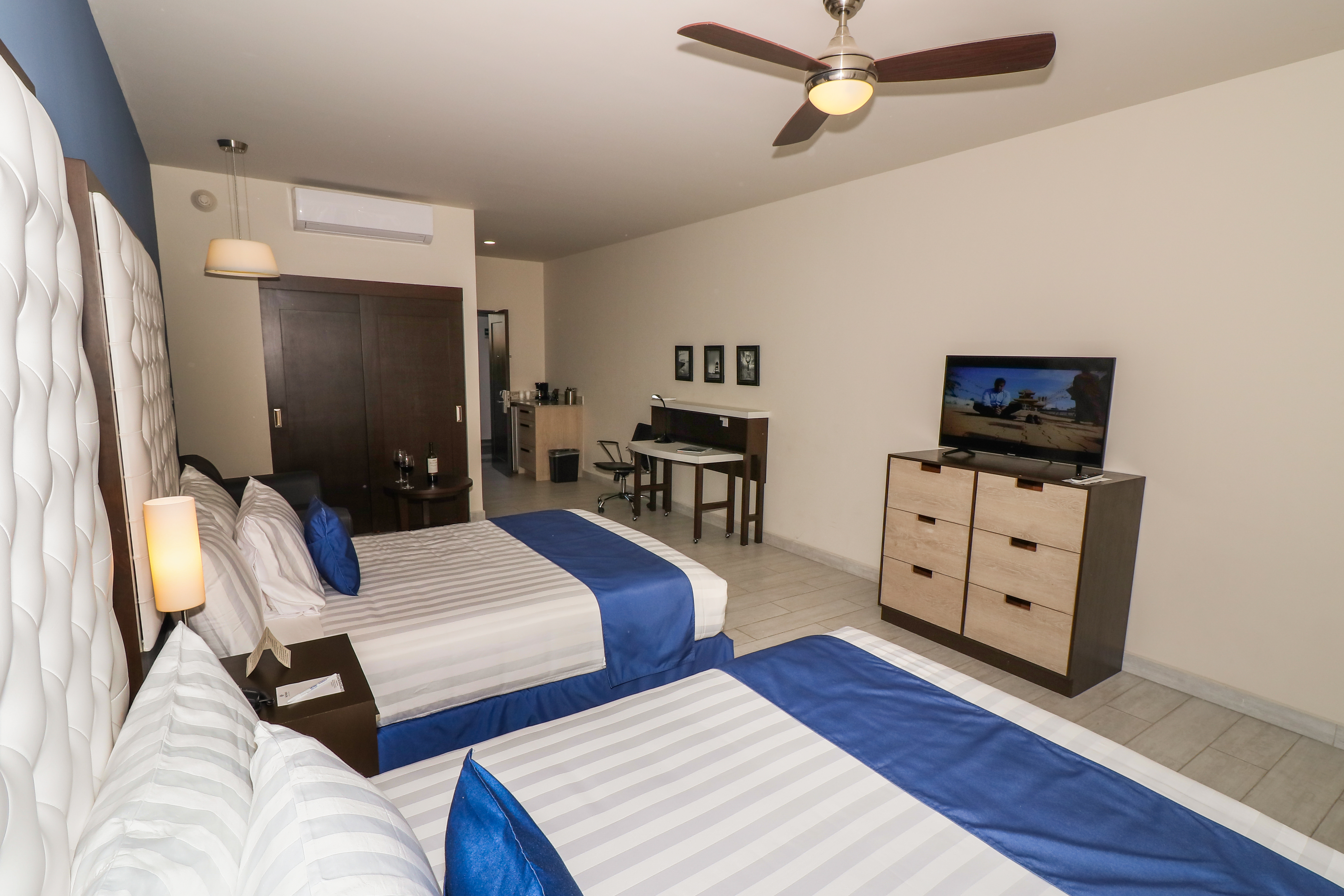 Medano Hotel and Suites