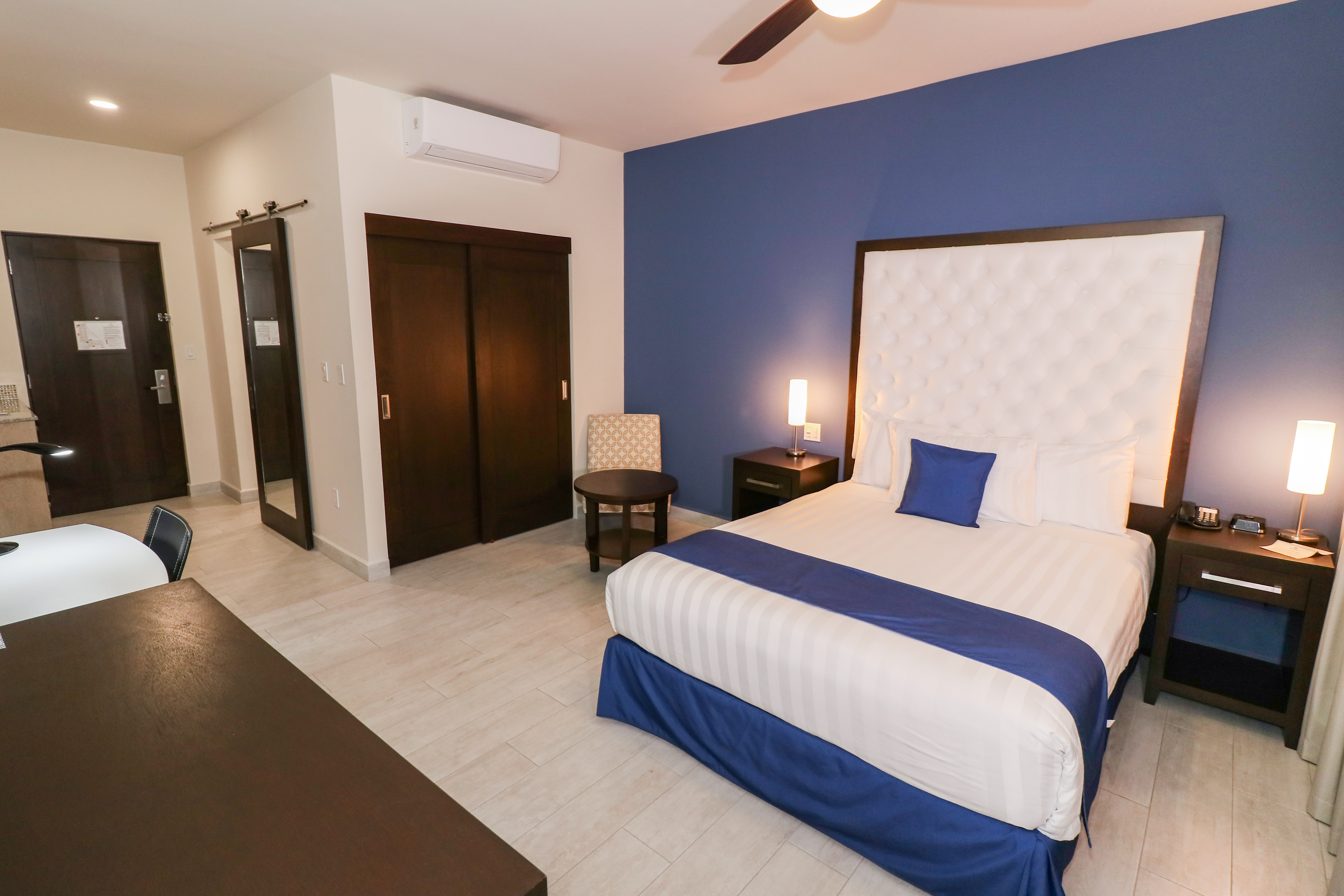 Medano Hotel and Suites