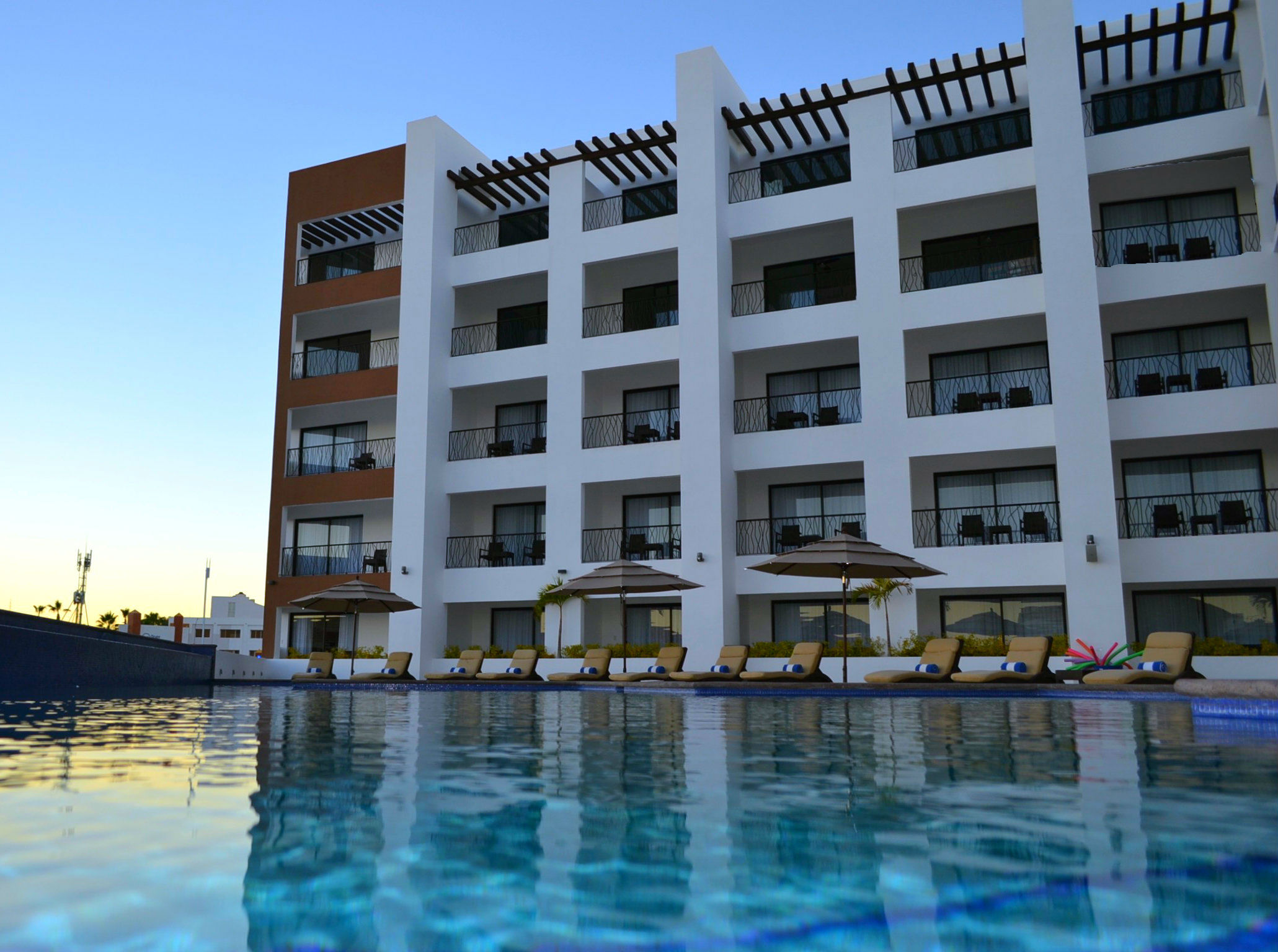 Medano Hotel and Suites