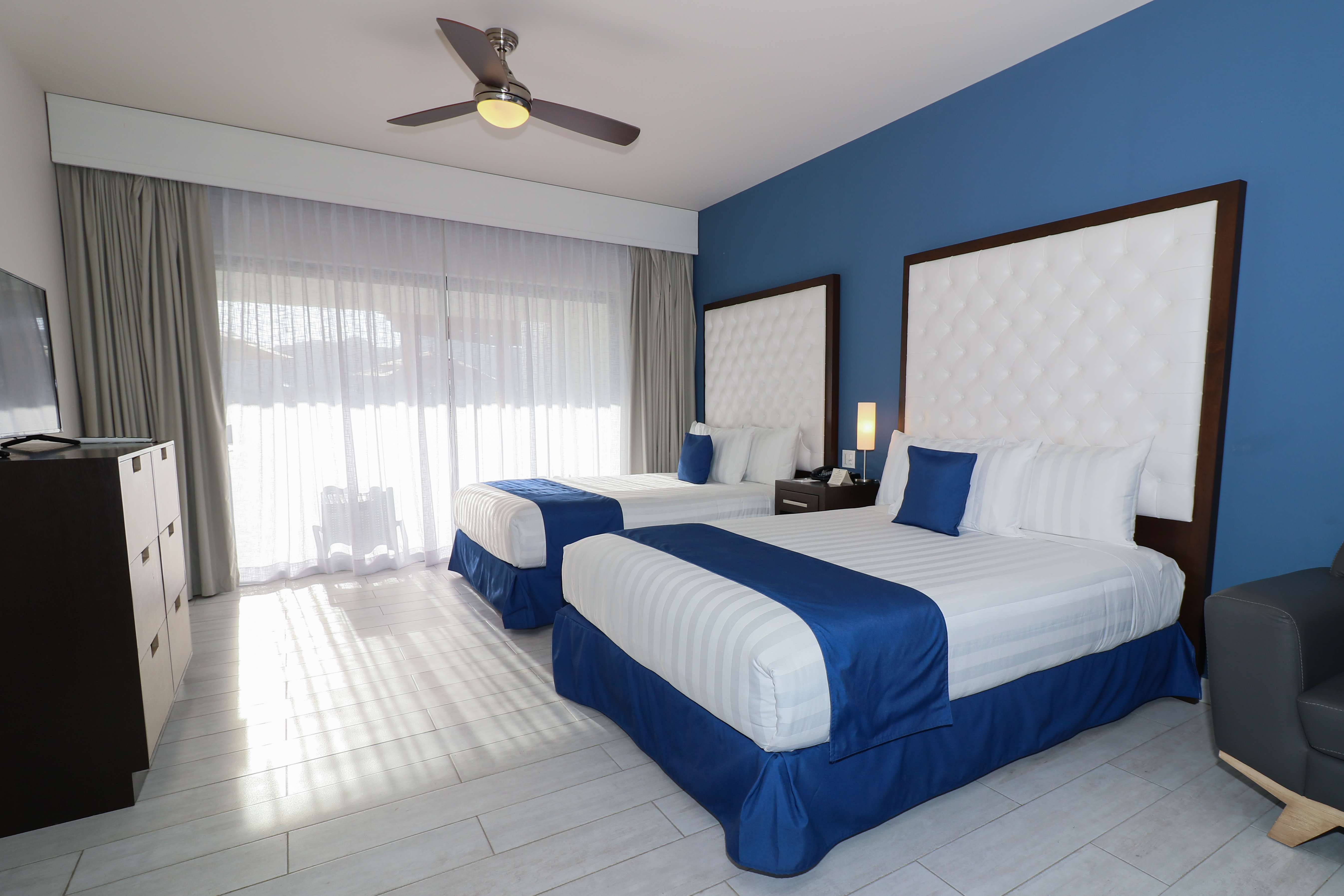 Medano Hotel and Suites