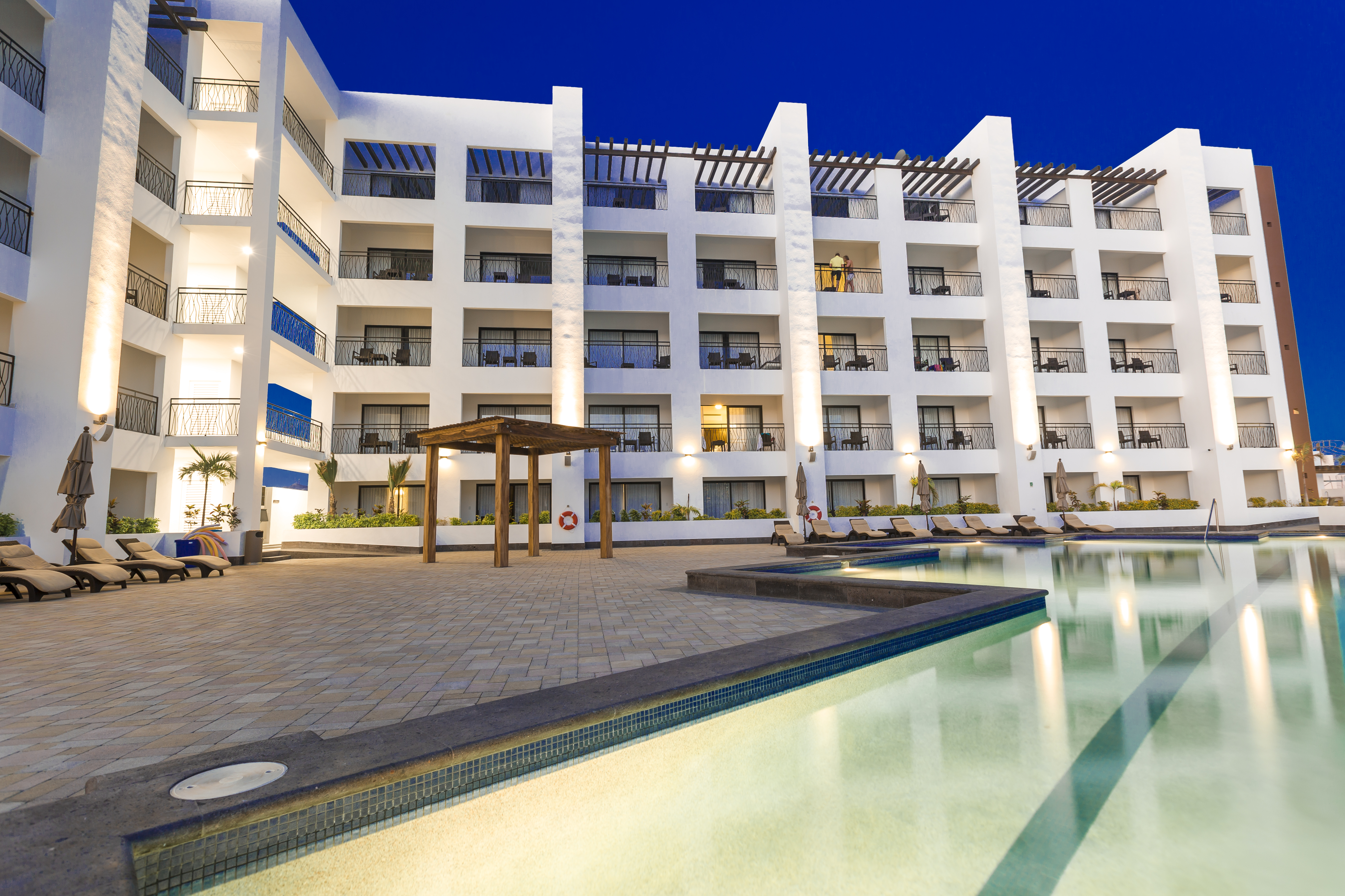 Medano Hotel and Suites