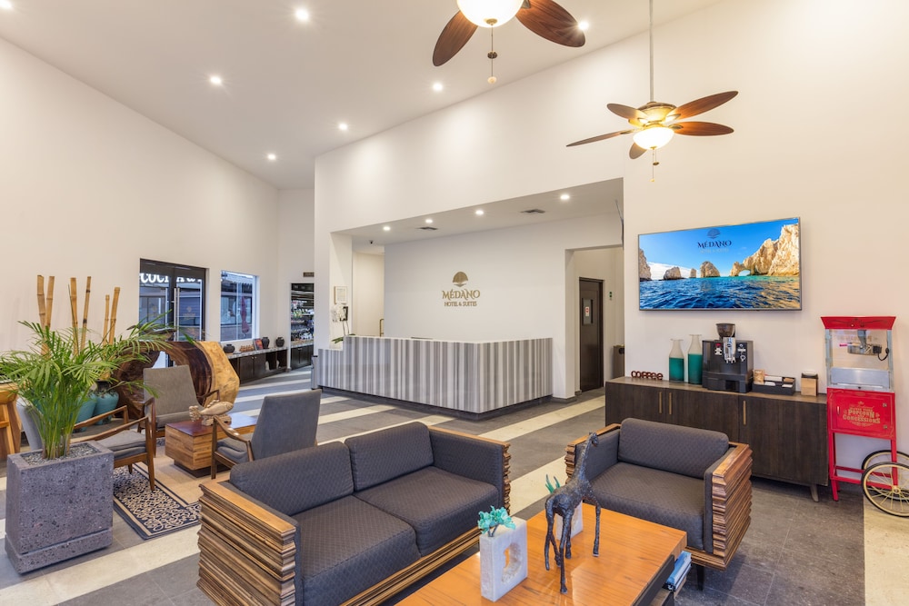 Medano Hotel and Suites