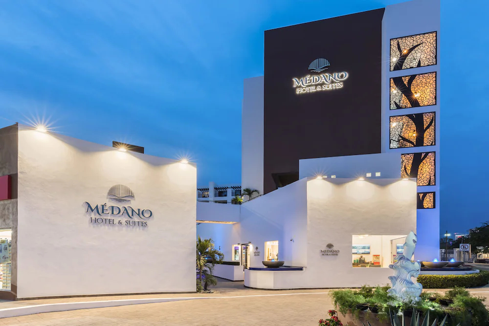 Medano Hotel and Suites