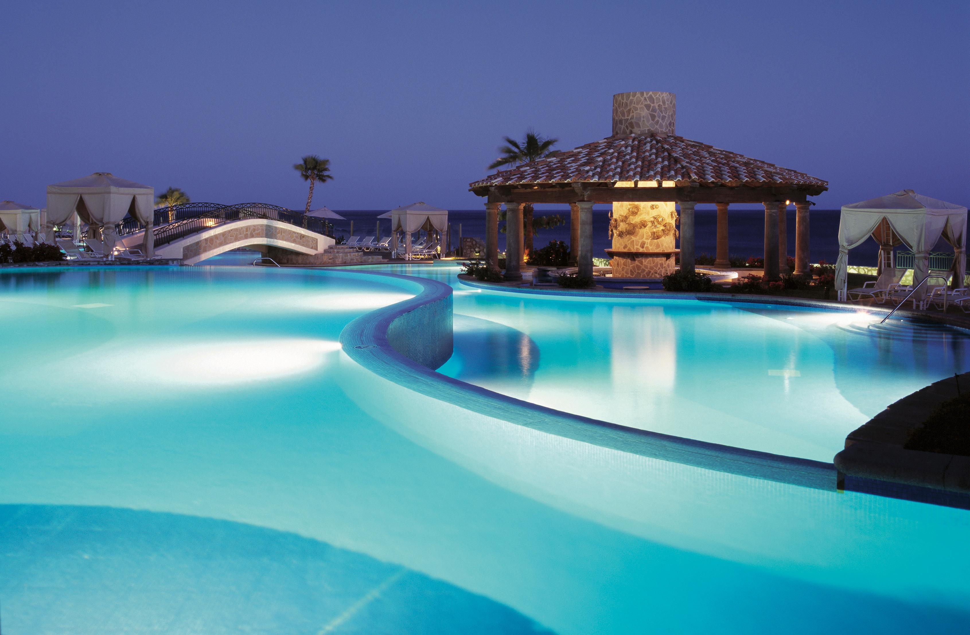 Pueblo Bonito Sunset Beach Golf & Spa Resort