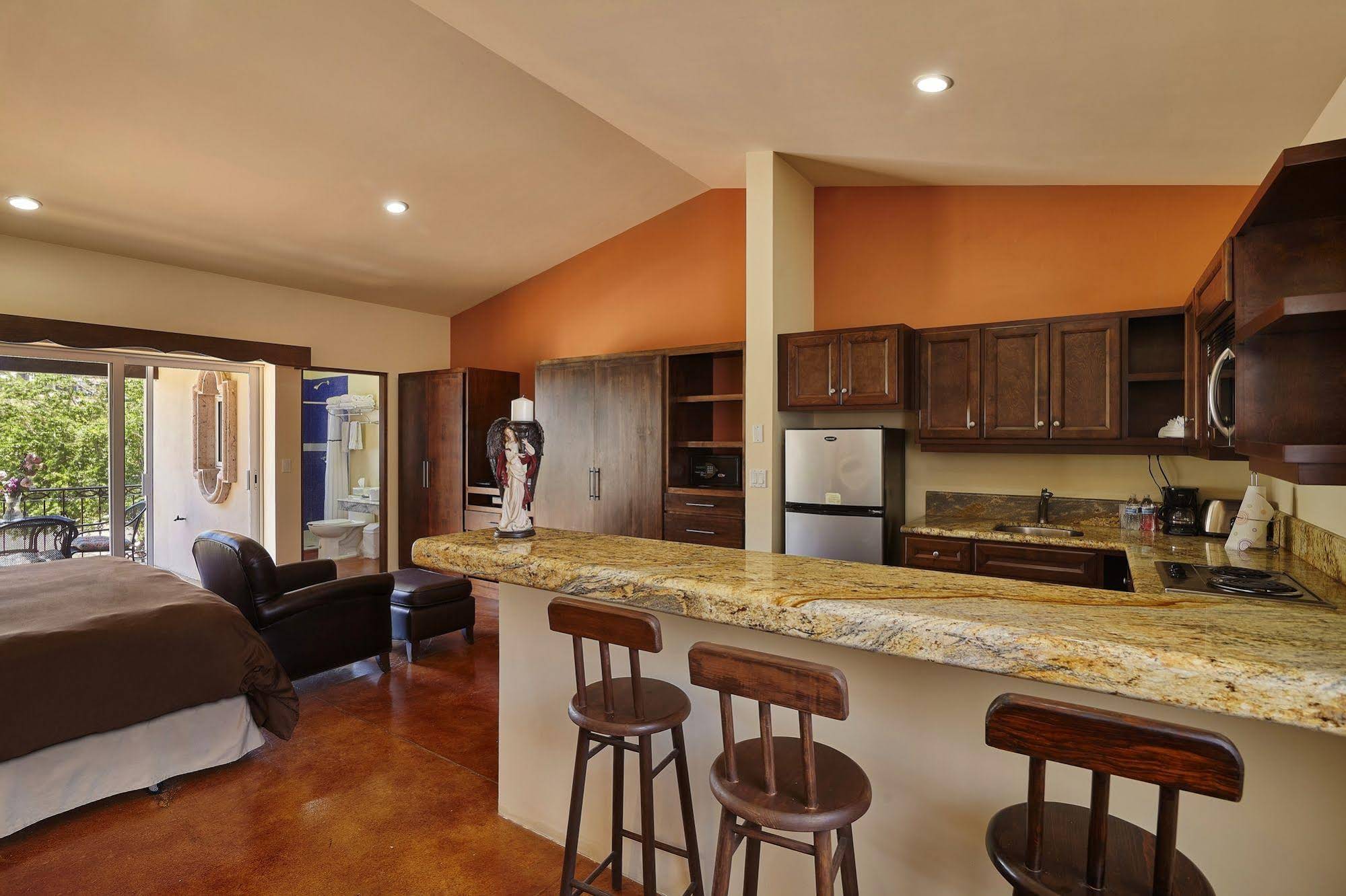 San Angel Suites