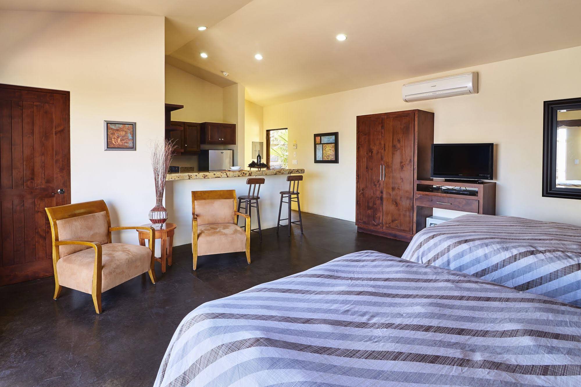 San Angel Suites
