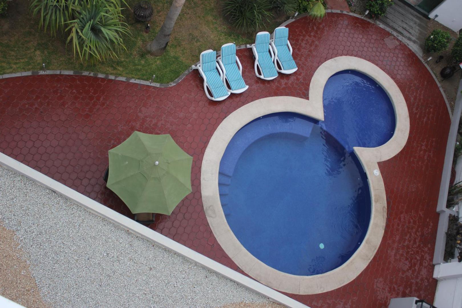 Seven Crown Express & Suites