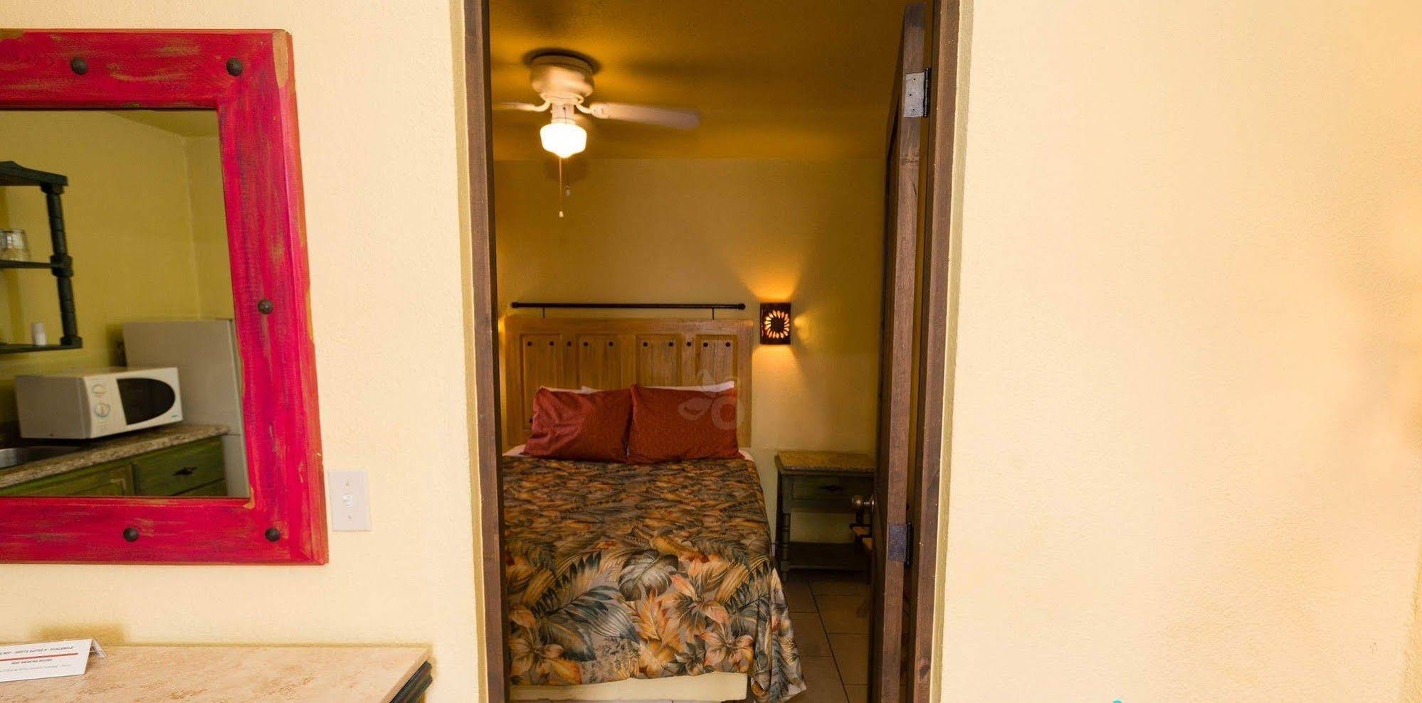 Siesta Suites Hotel