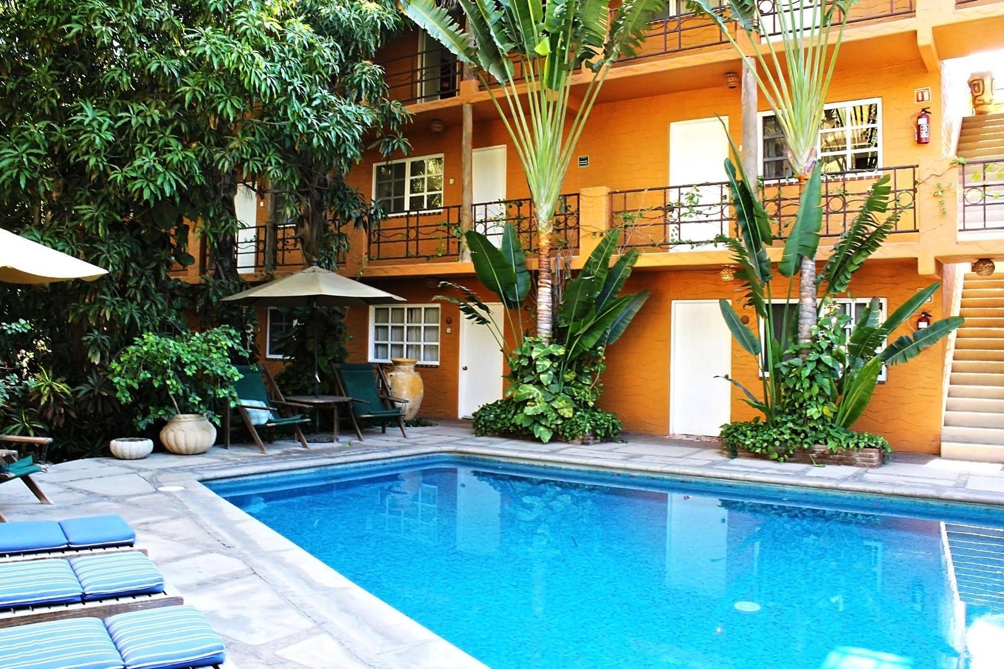The Bungalows Hotel