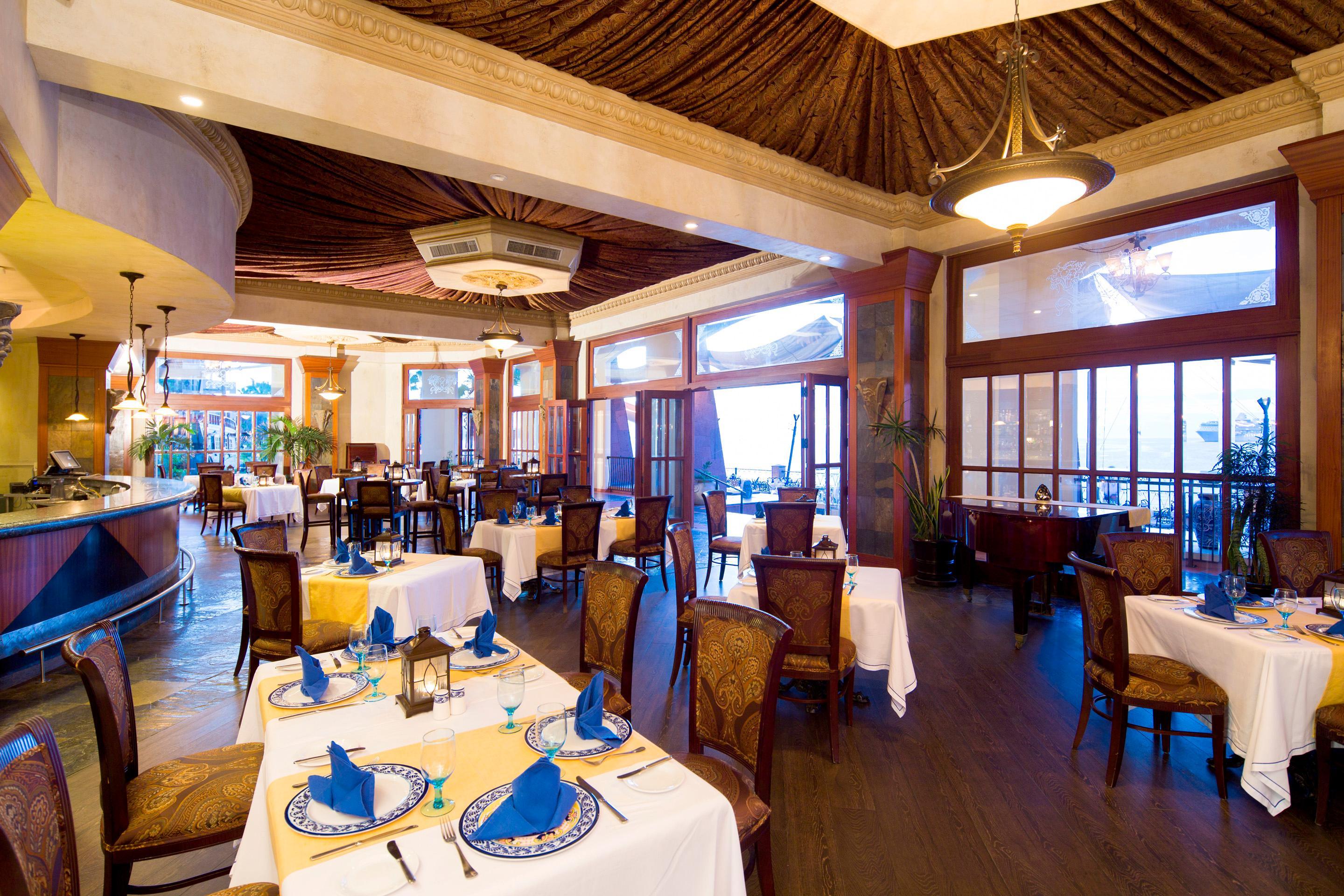 Villa del Arco Beach Resort & Spa