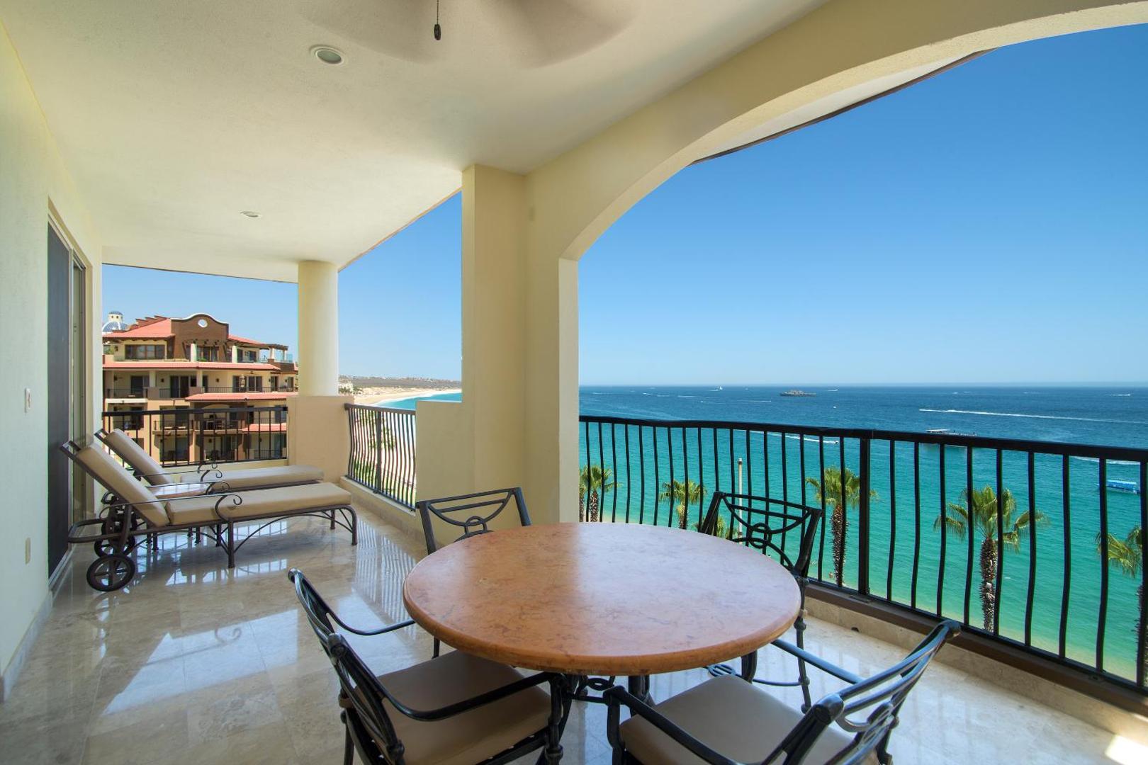 Villa del Arco Beach Resort & Spa