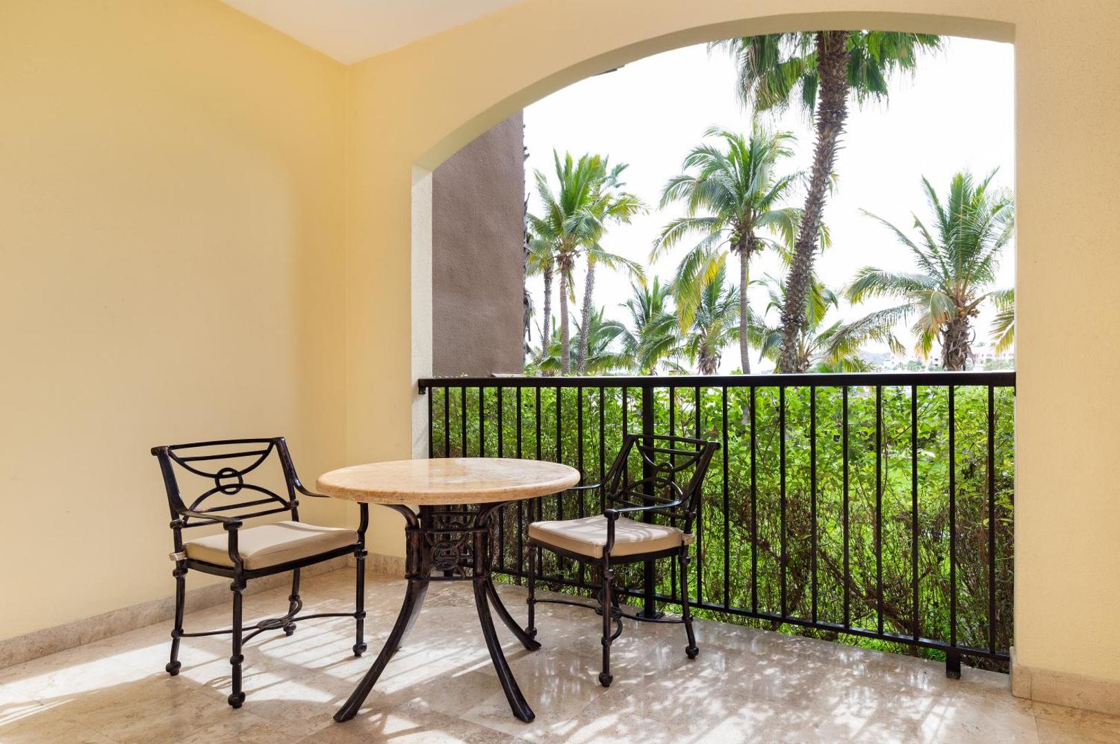 Villa del Arco Beach Resort & Spa