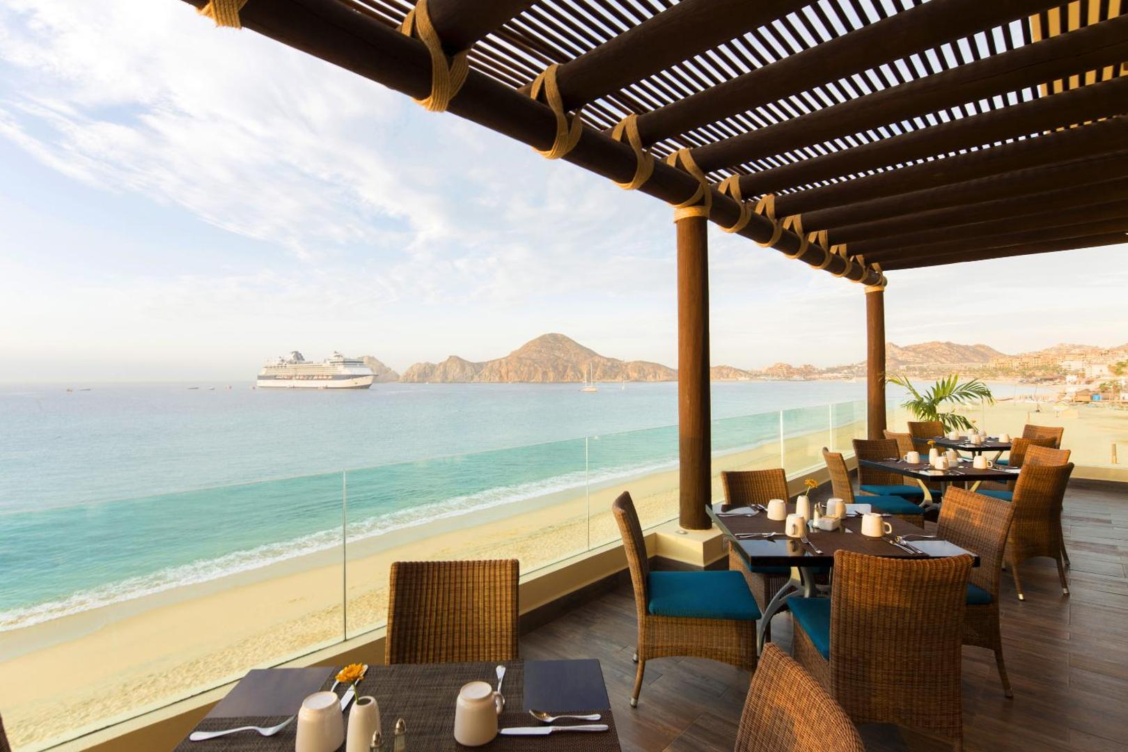Villa del Arco Beach Resort & Spa