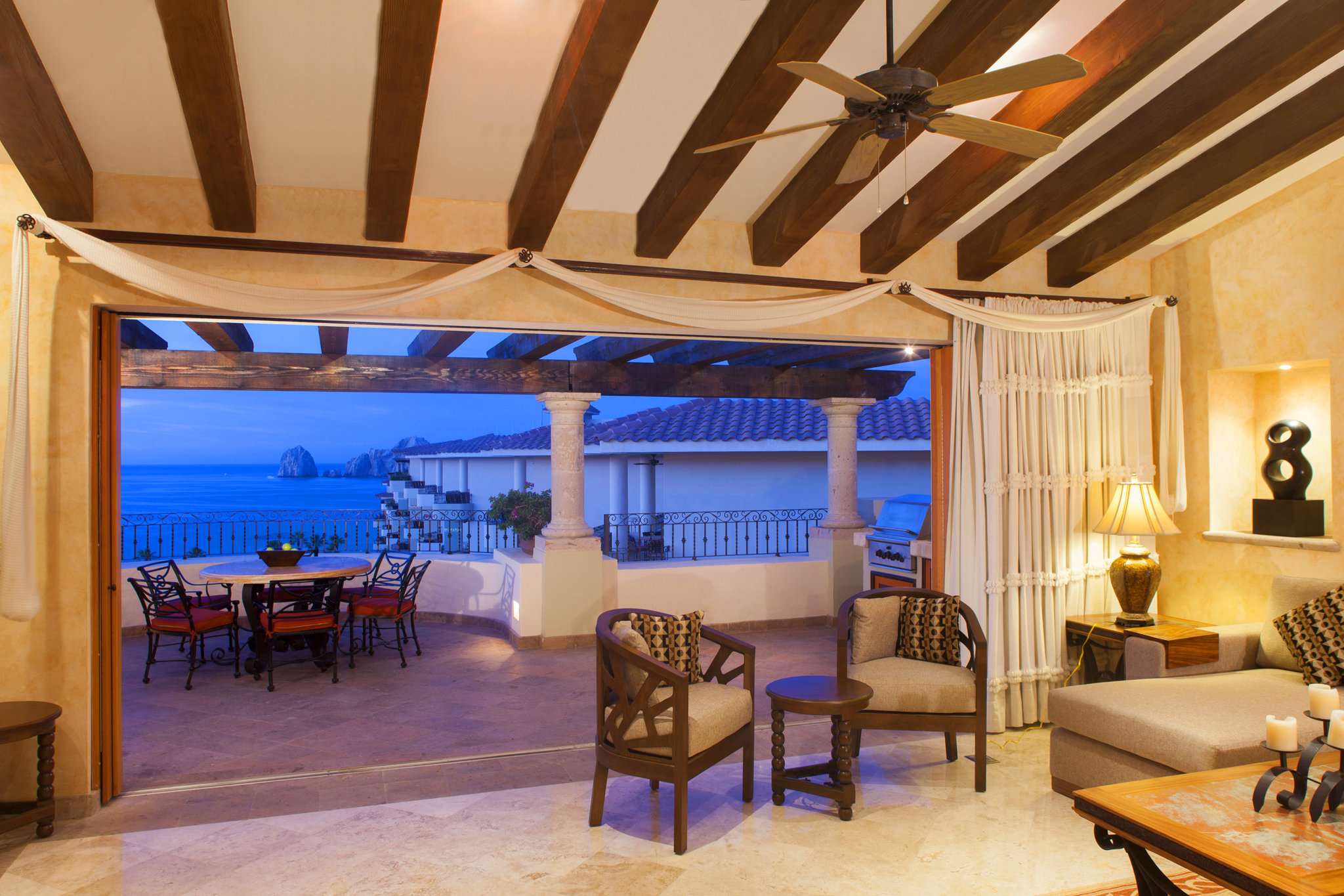 Villa la Estancia Beach Resort & Spa