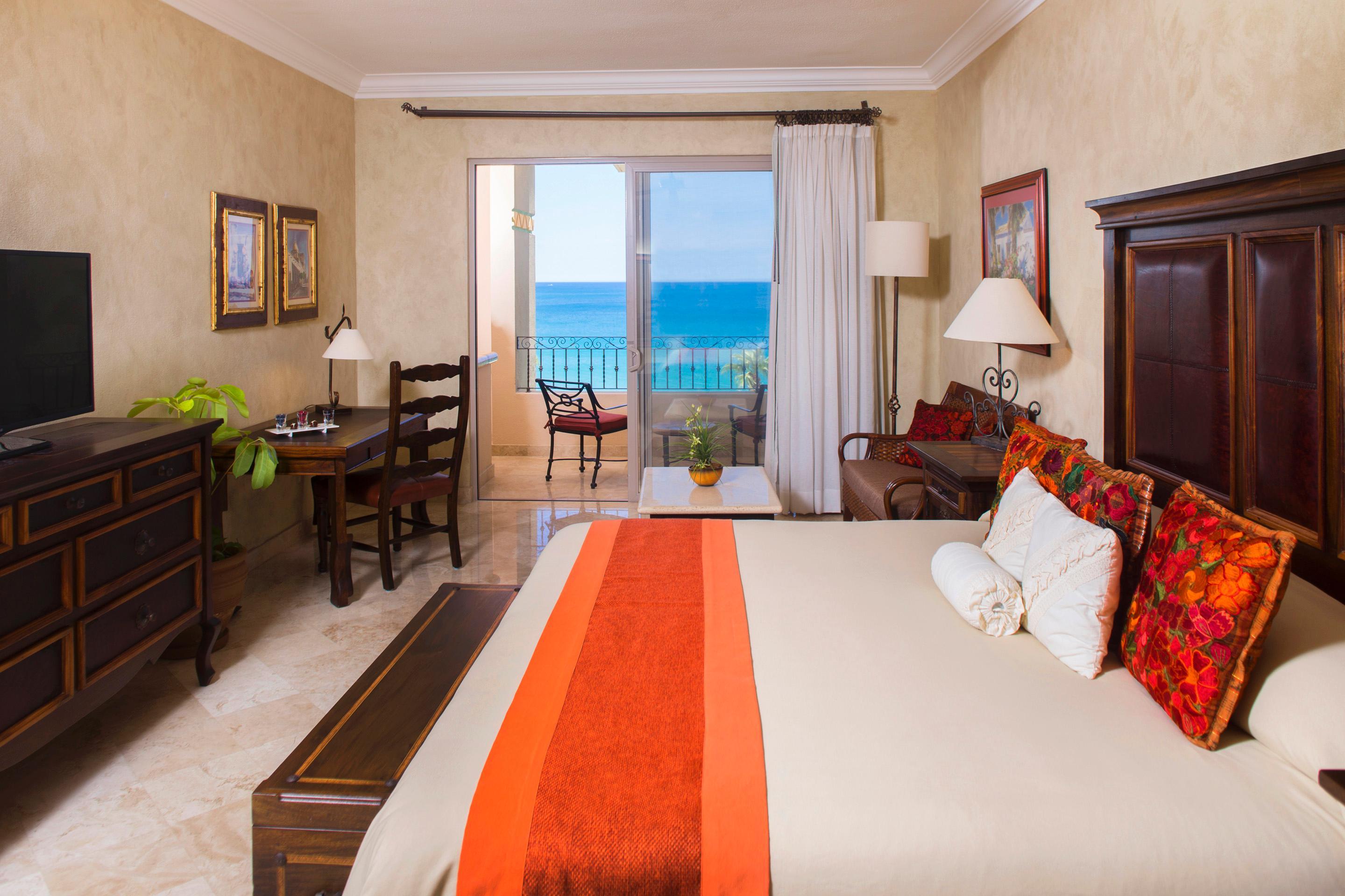 Villa la Estancia Beach Resort & Spa