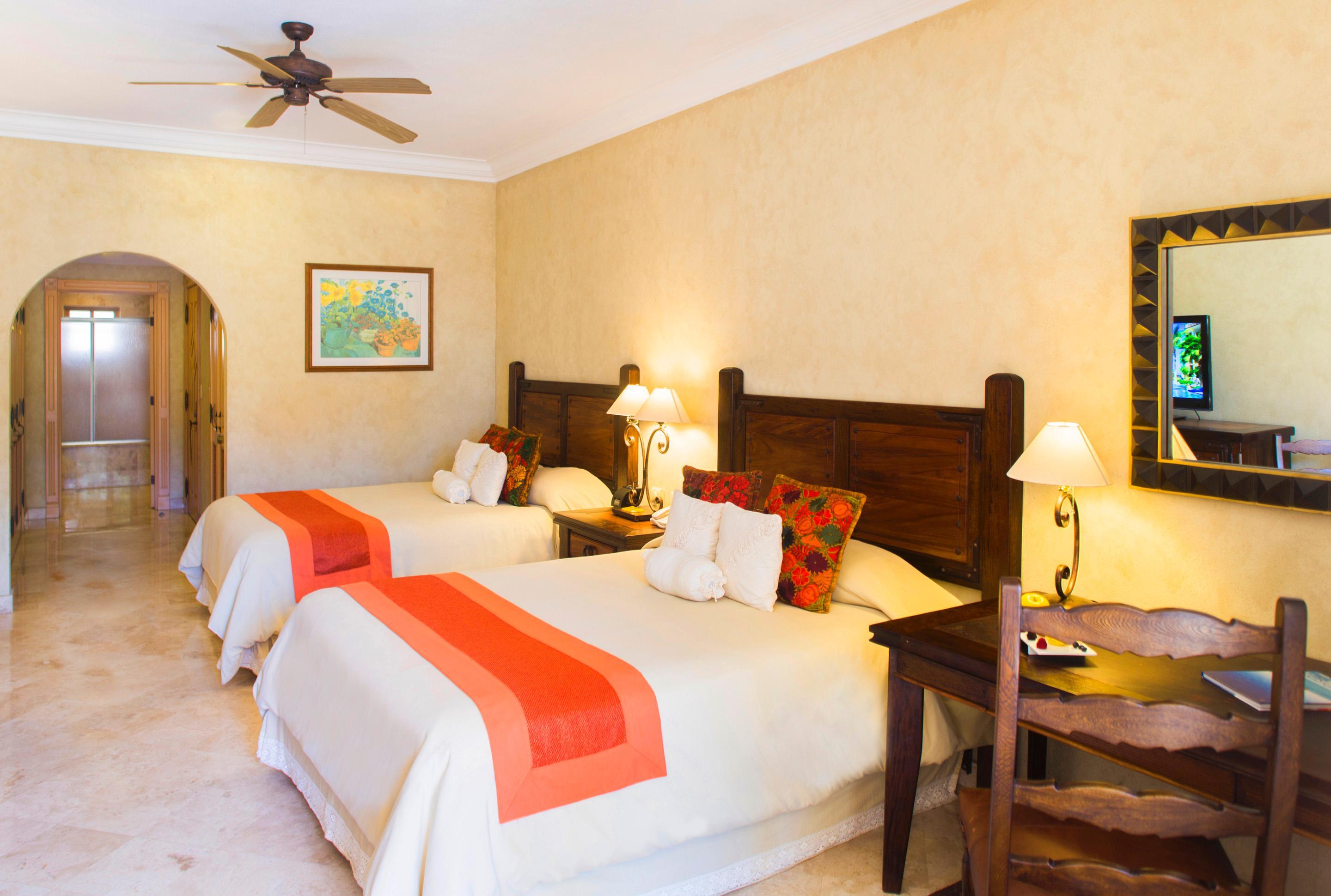 Villa la Estancia Beach Resort & Spa