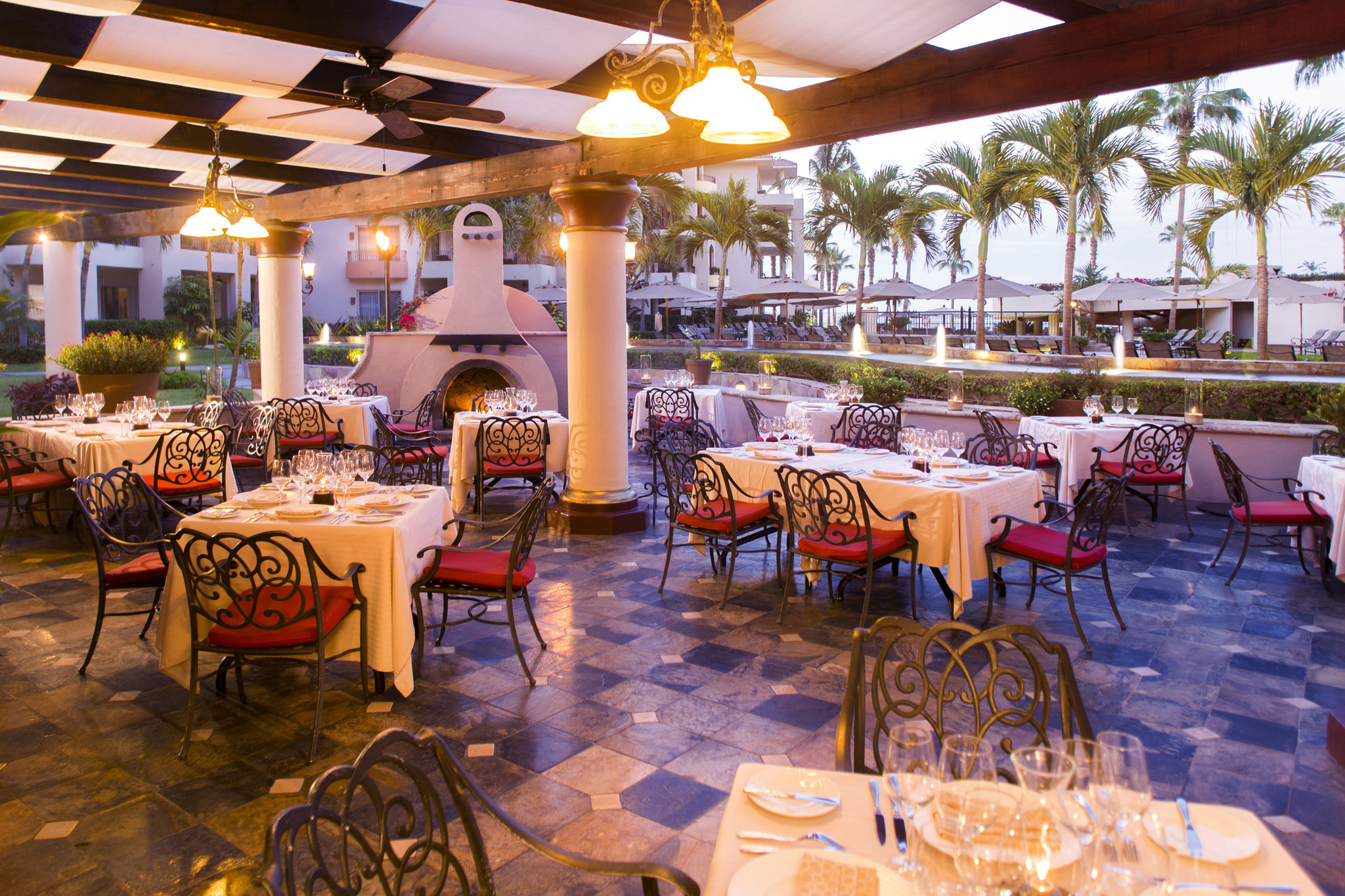 Villa la Estancia Beach Resort & Spa