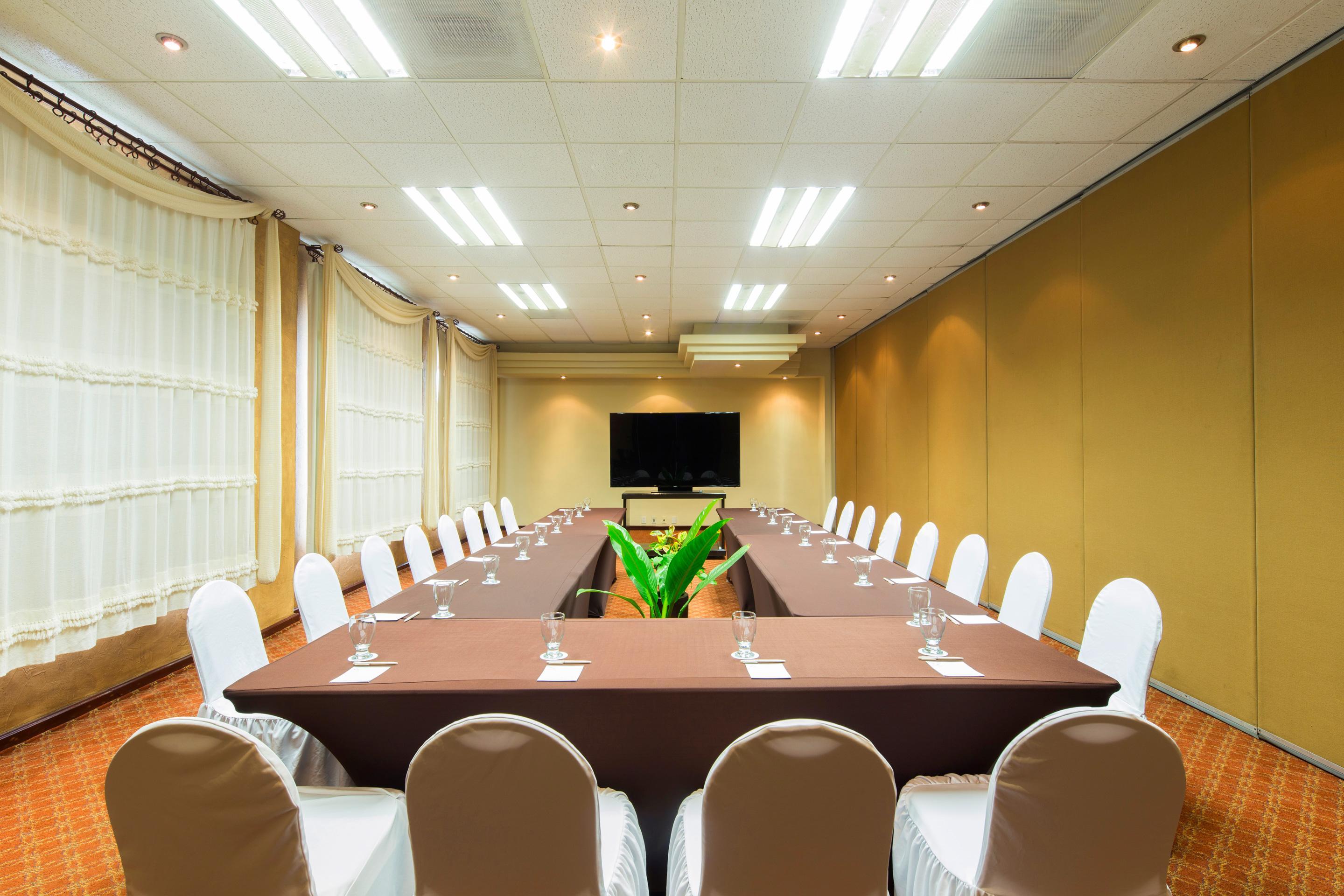 Villa la Estancia Beach Resort & Spa