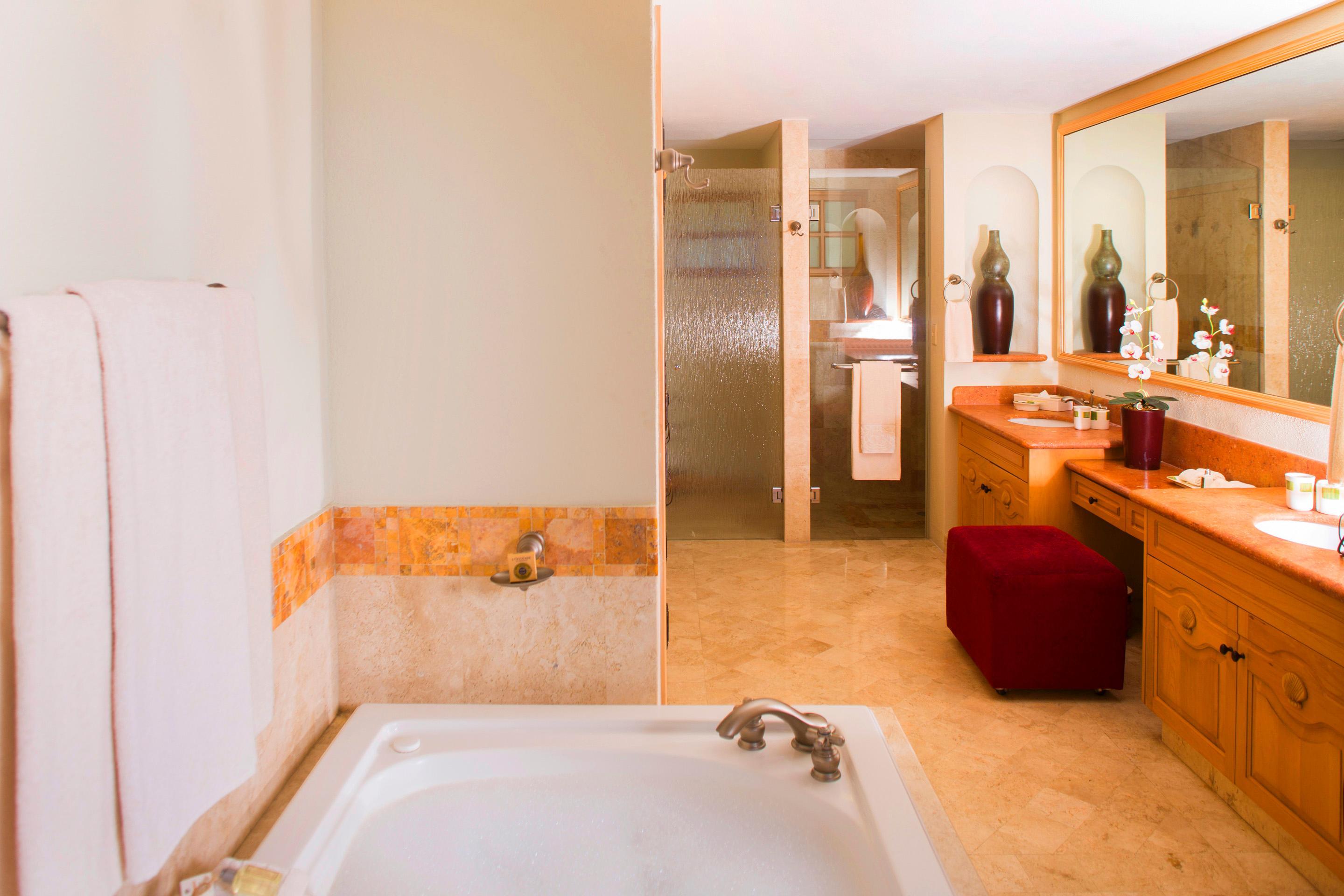 Villa la Estancia Beach Resort & Spa