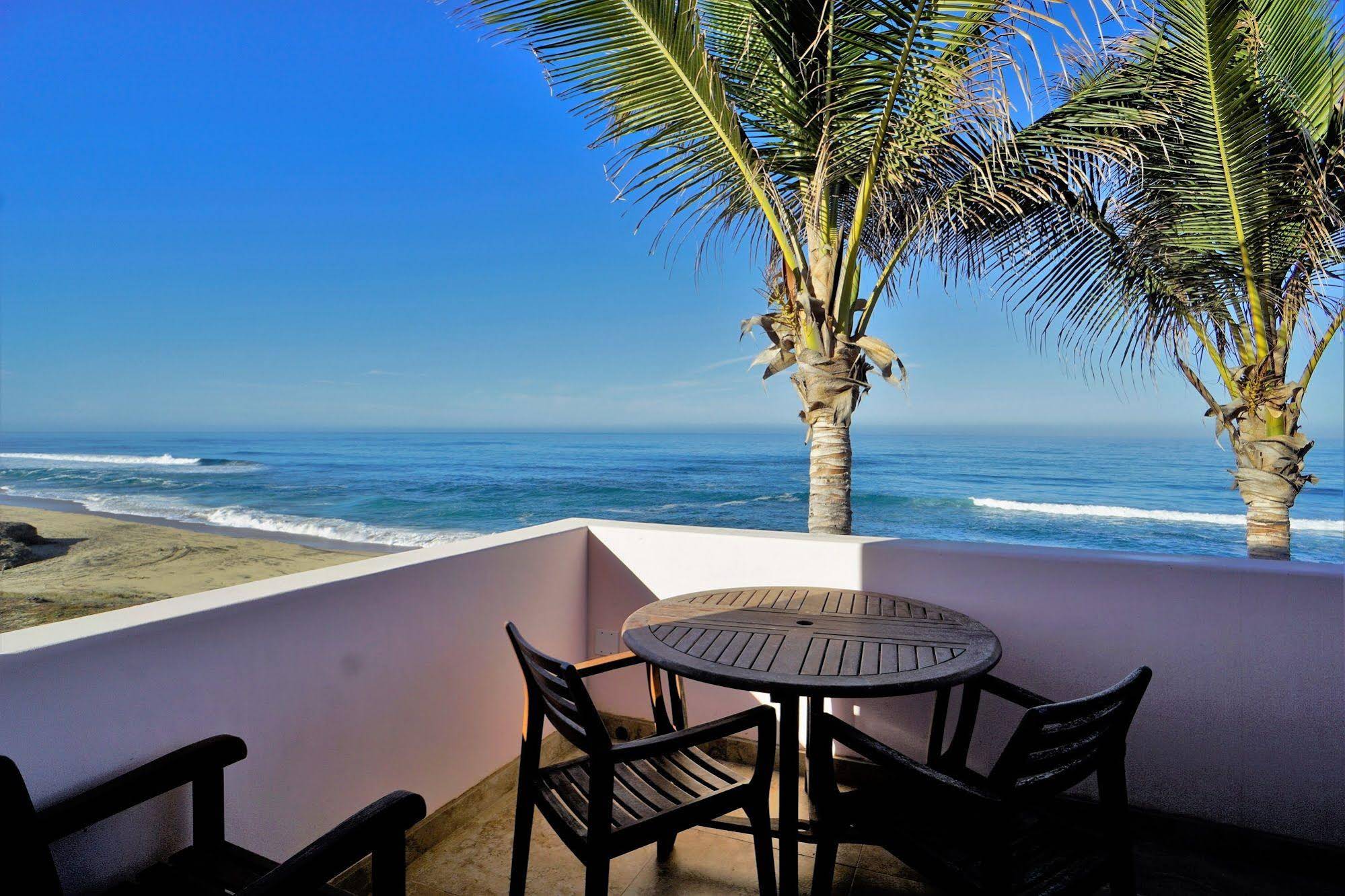 Cerritos Beach Inn