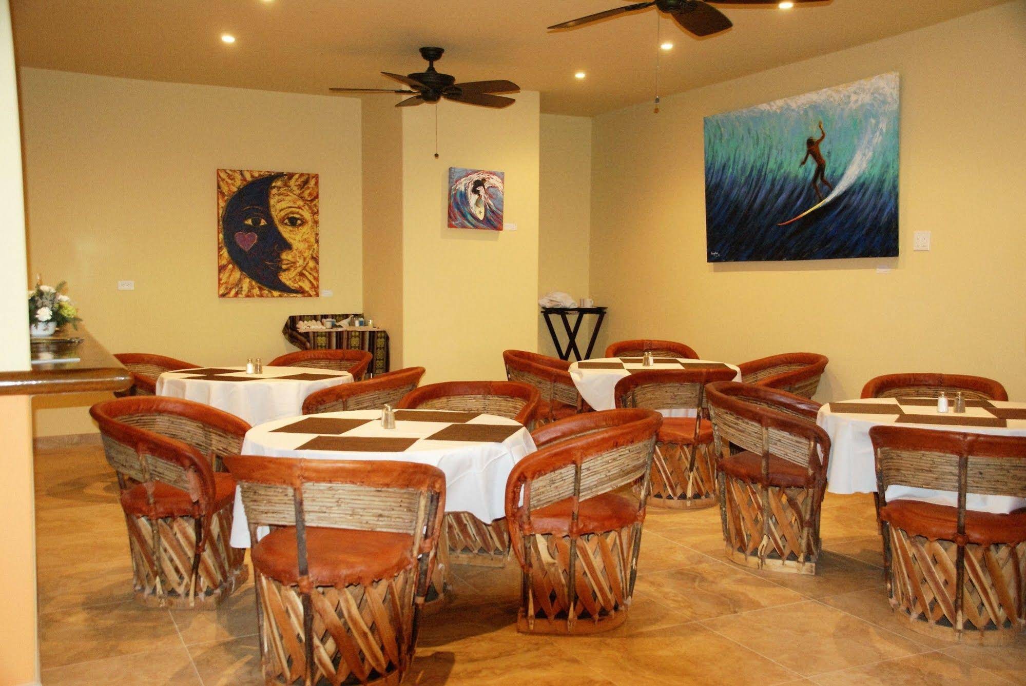 Cerritos Beach Inn
