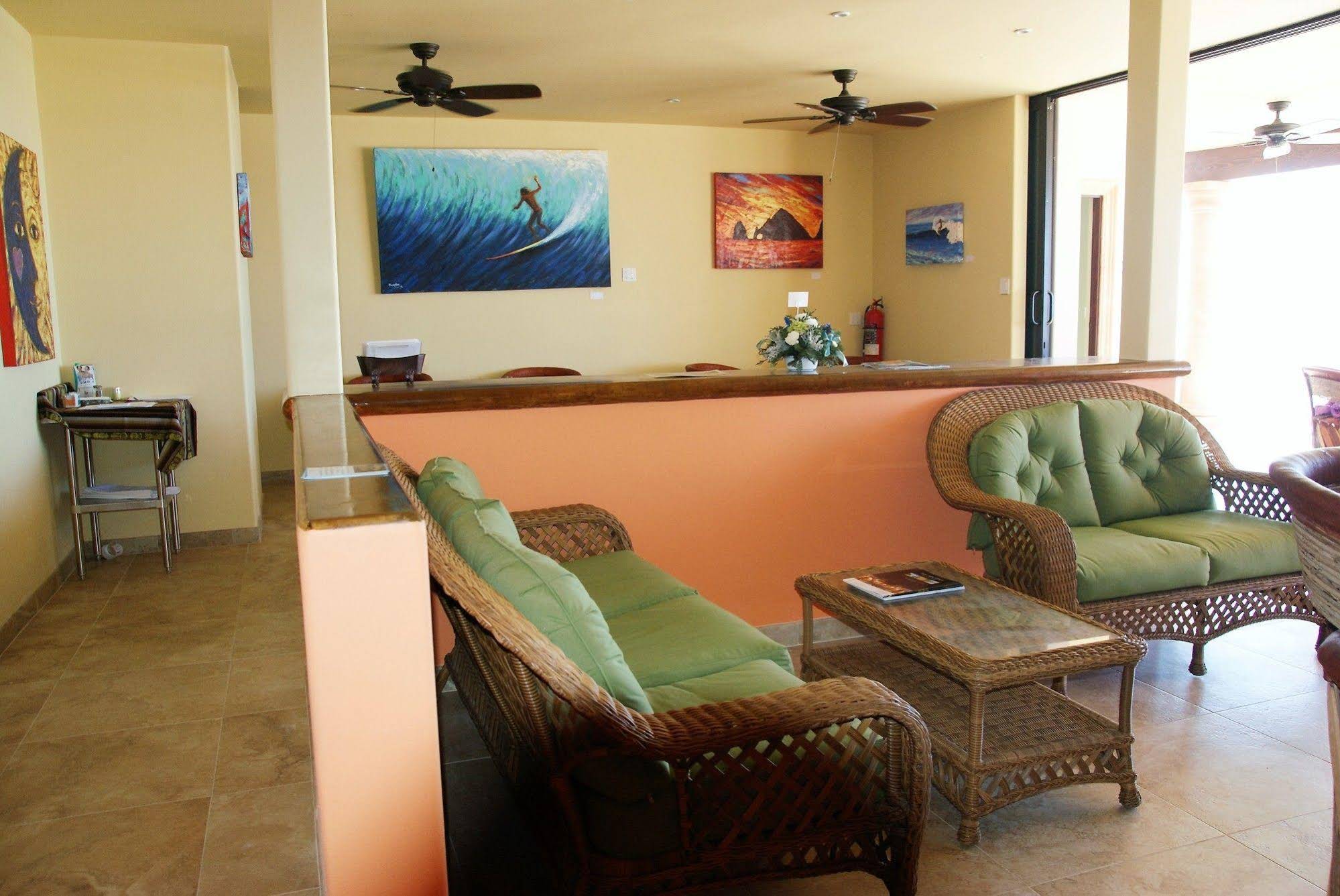 Cerritos Beach Inn