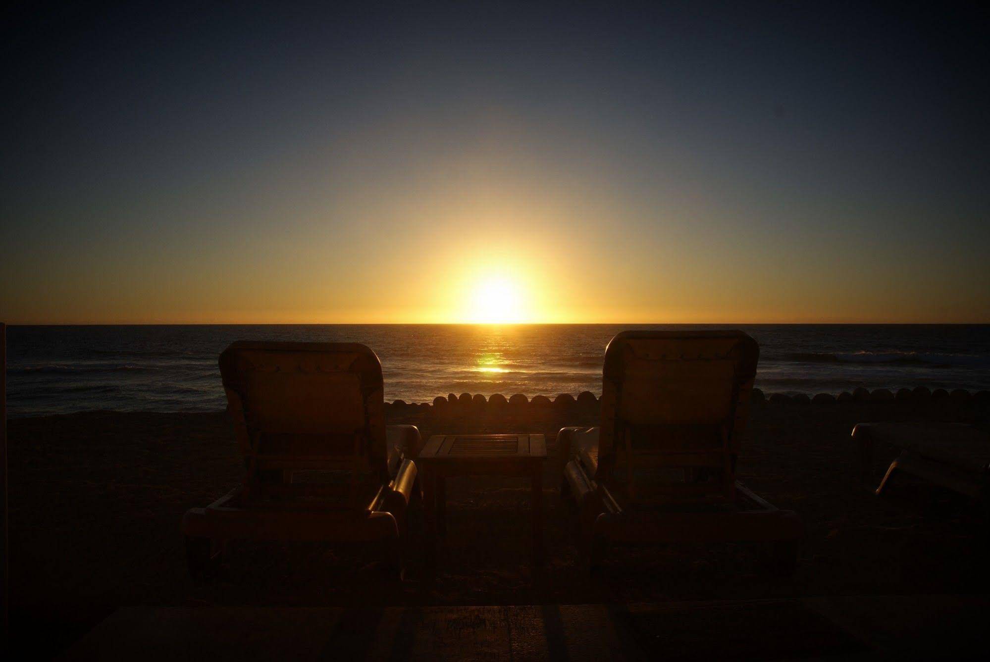 Cerritos Beach Inn
