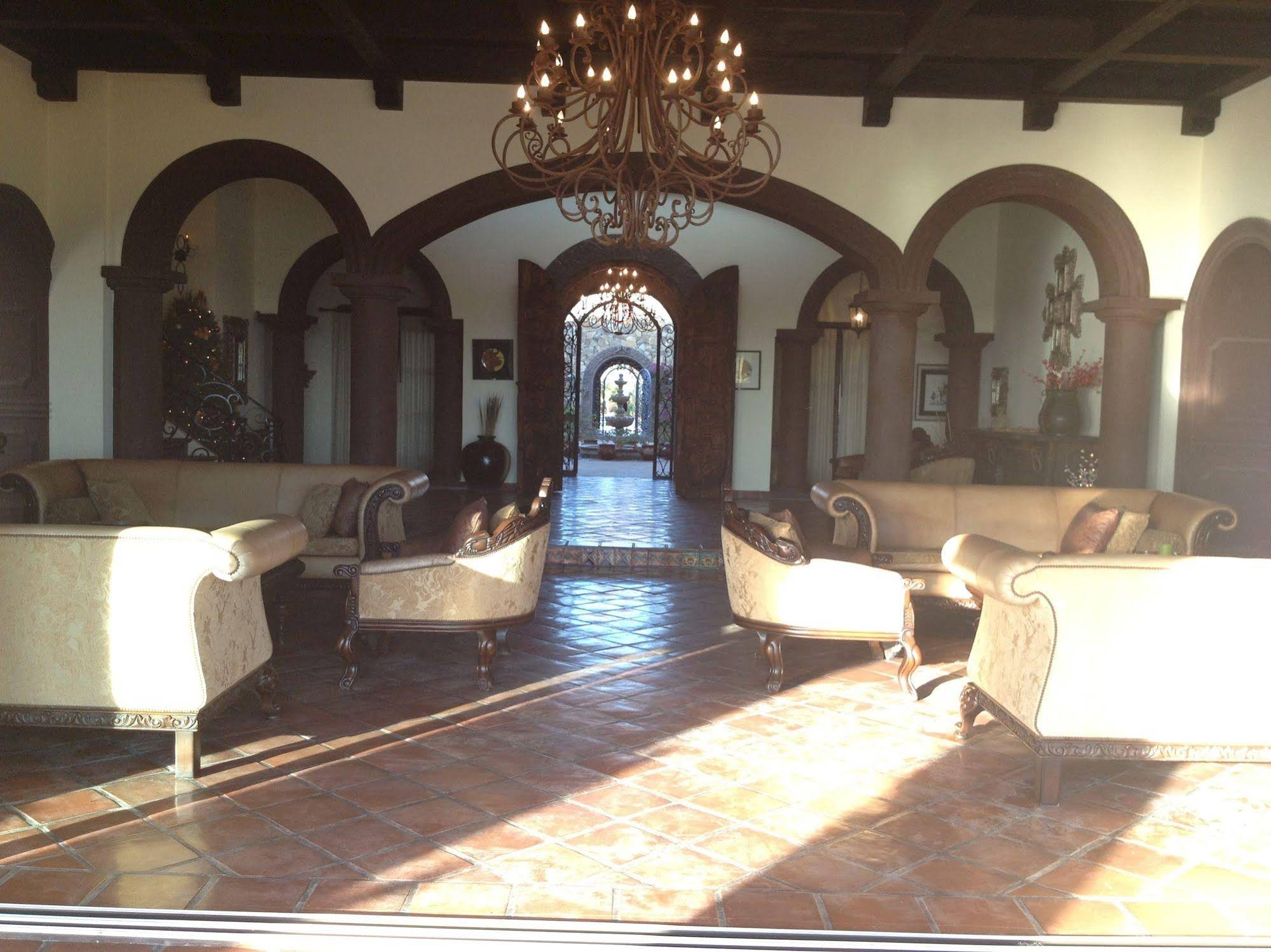 Hacienda Cerritos