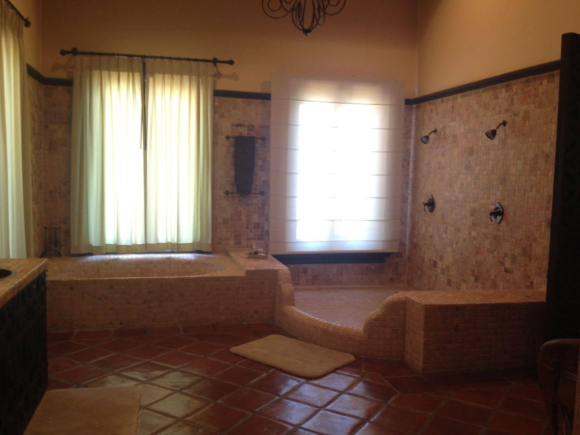 Hacienda Cerritos