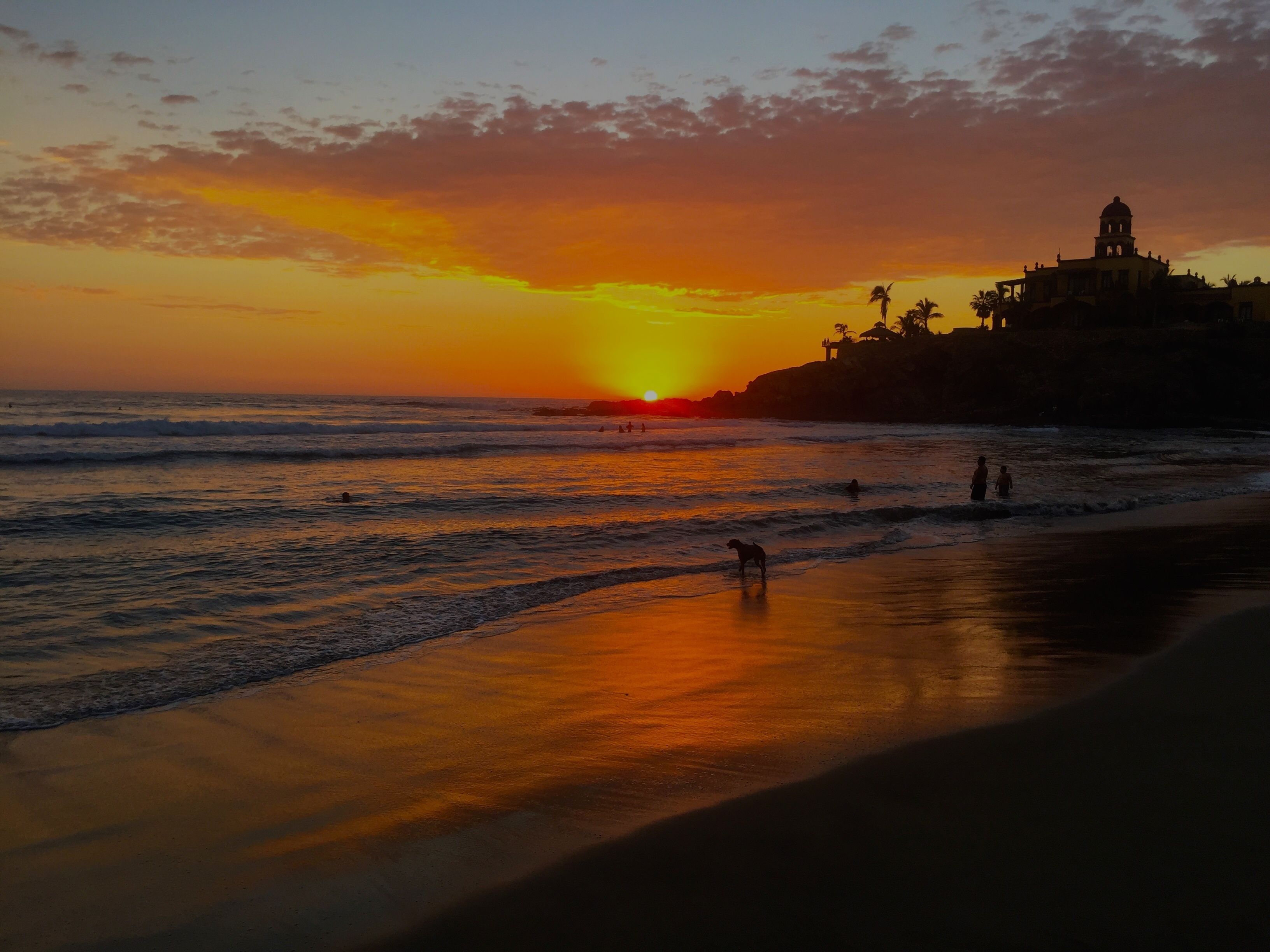 The Freesouls Residences Cerritos Beach