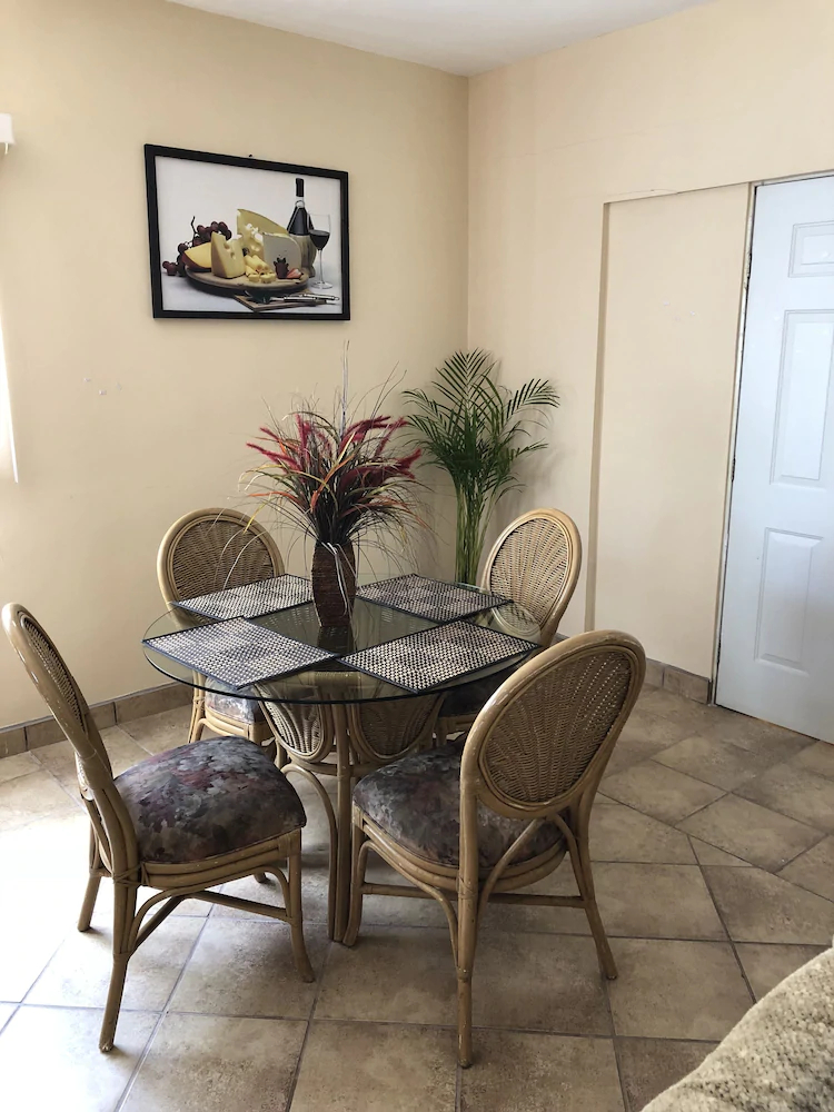 Casa Flores & Flores