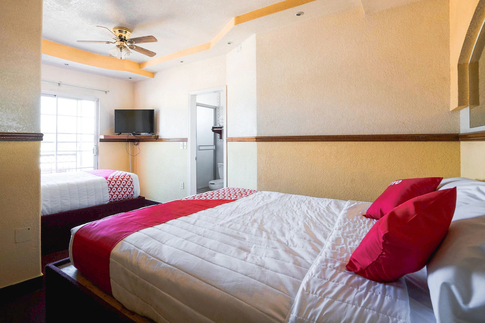 OYO Hotel CocoBeach, Ensenada