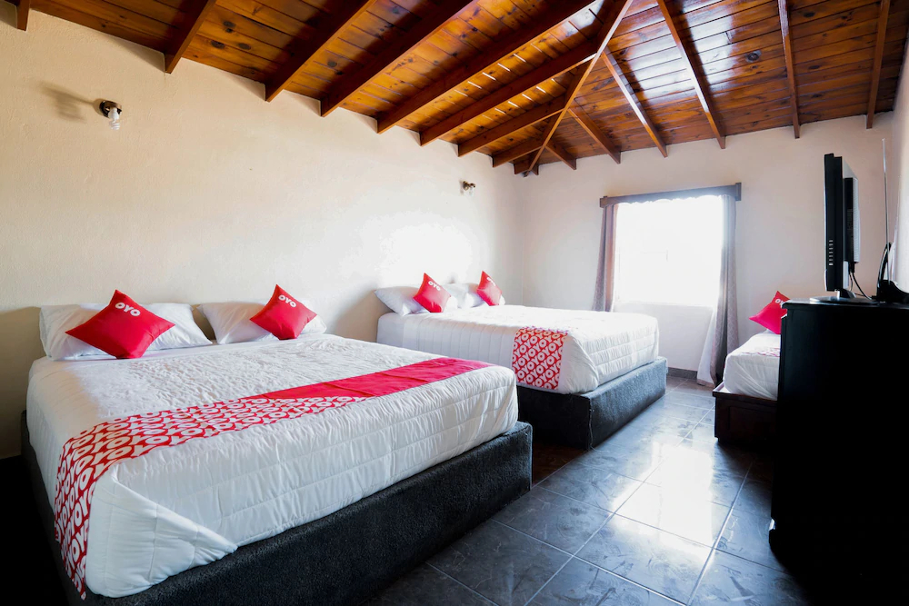 OYO Hotel CocoBeach, Ensenada