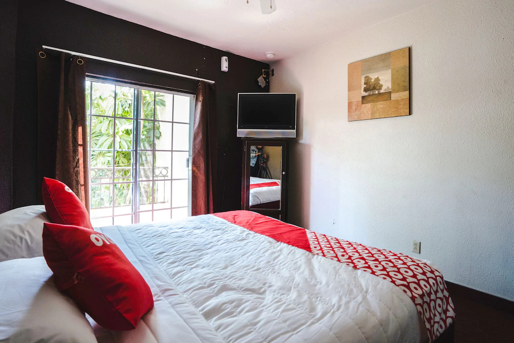 OYO Hotel CocoBeach, Ensenada