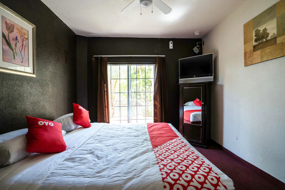 OYO Hotel CocoBeach, Ensenada