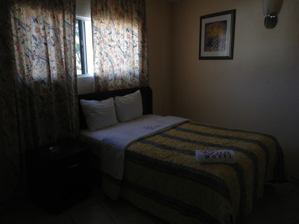 Hotel Inn - Adults Only