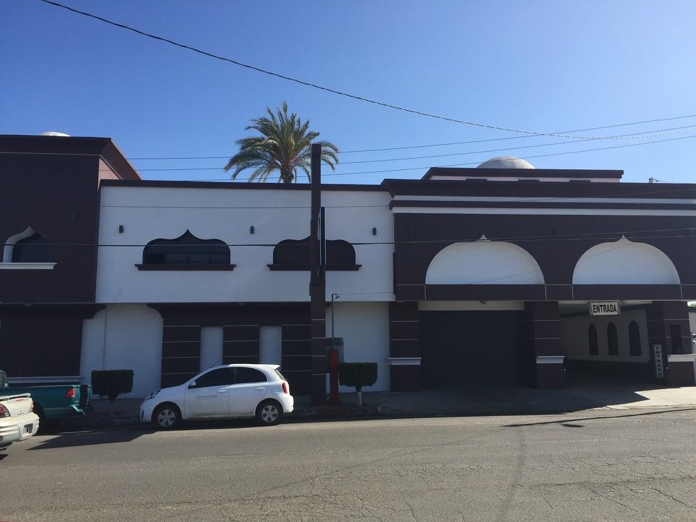 Hotel Sahara