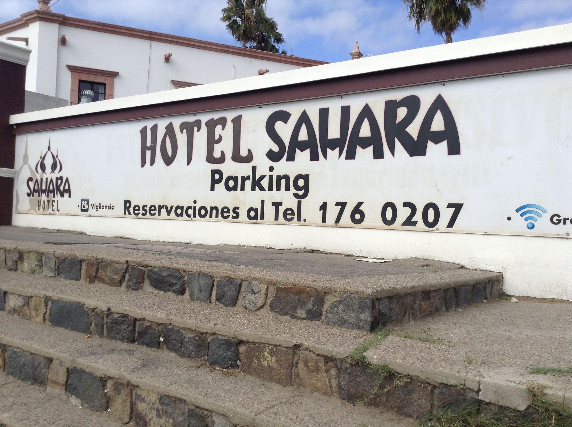 Hotel Sahara