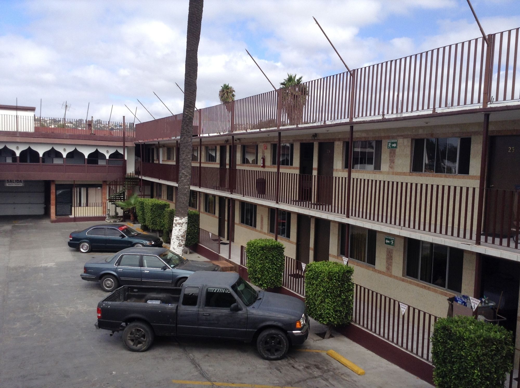Hotel Sahara
