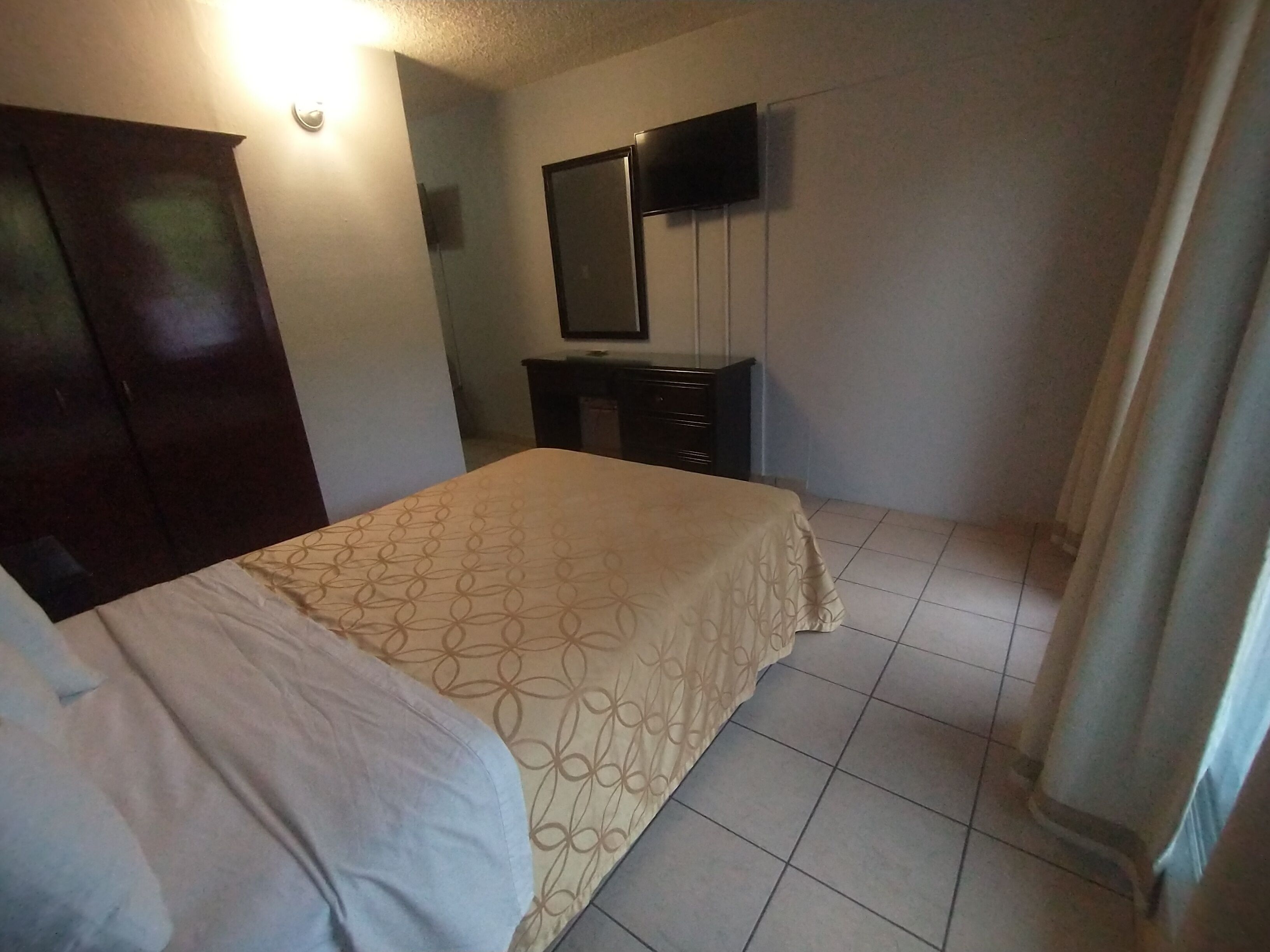 Hotel Suites Royal