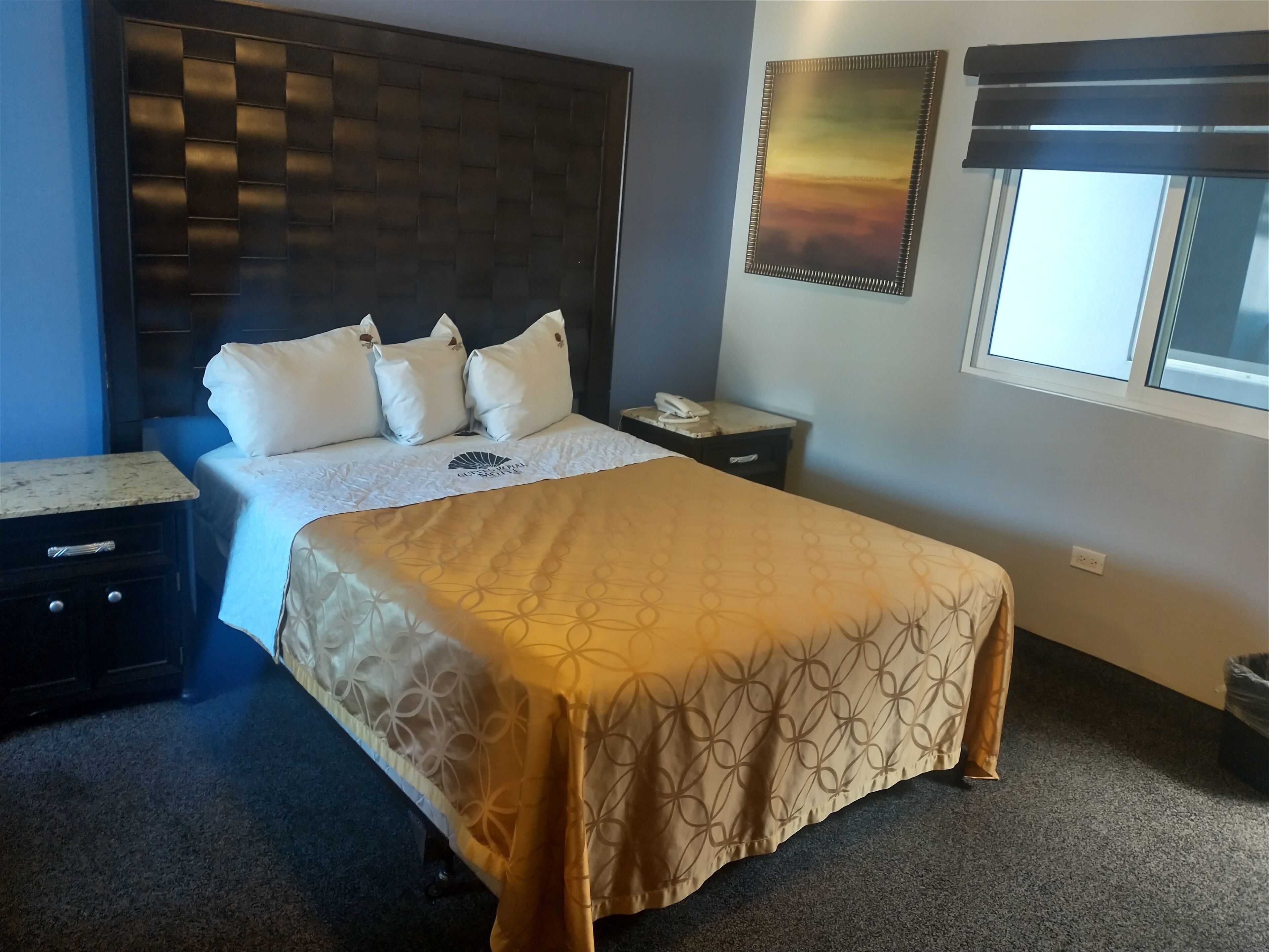 Hotel Suites Royal
