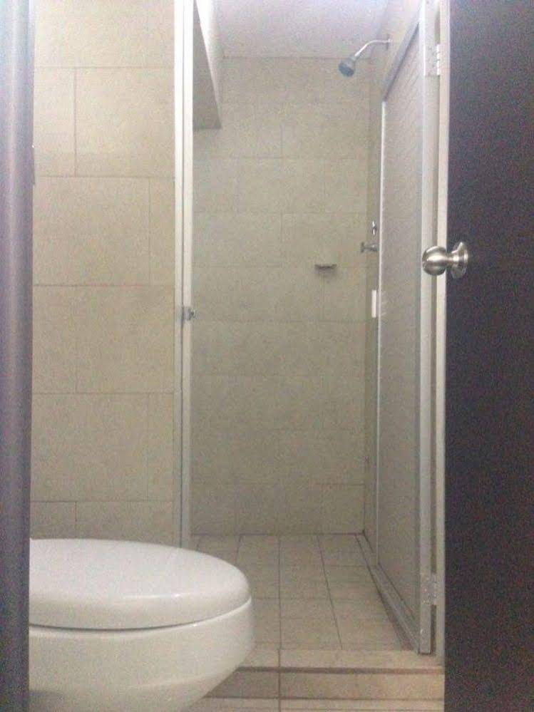 Hotel Flores