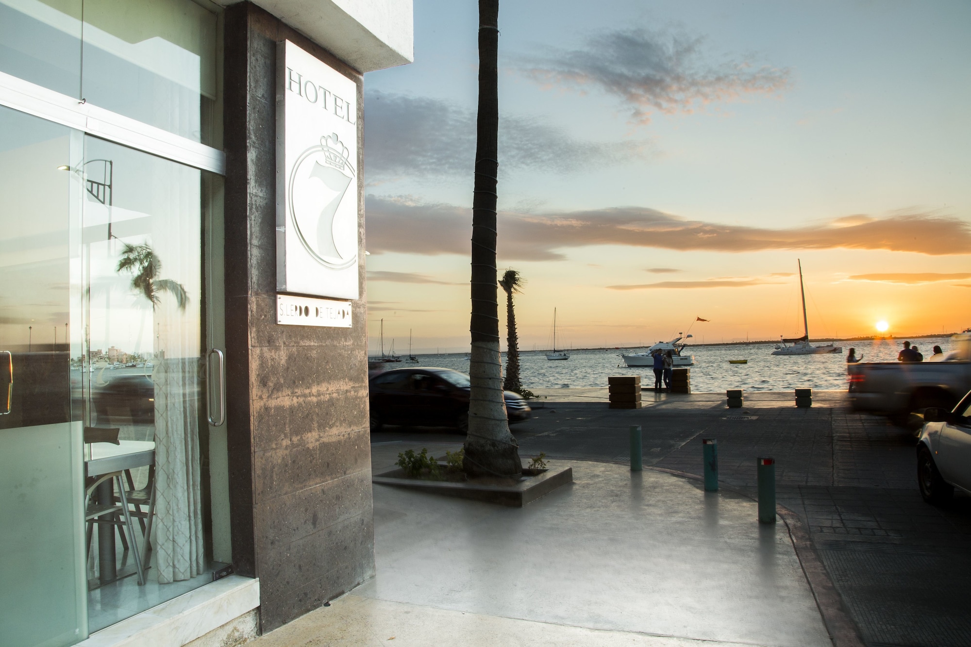 Hotel Seven Crown La Paz Malecón