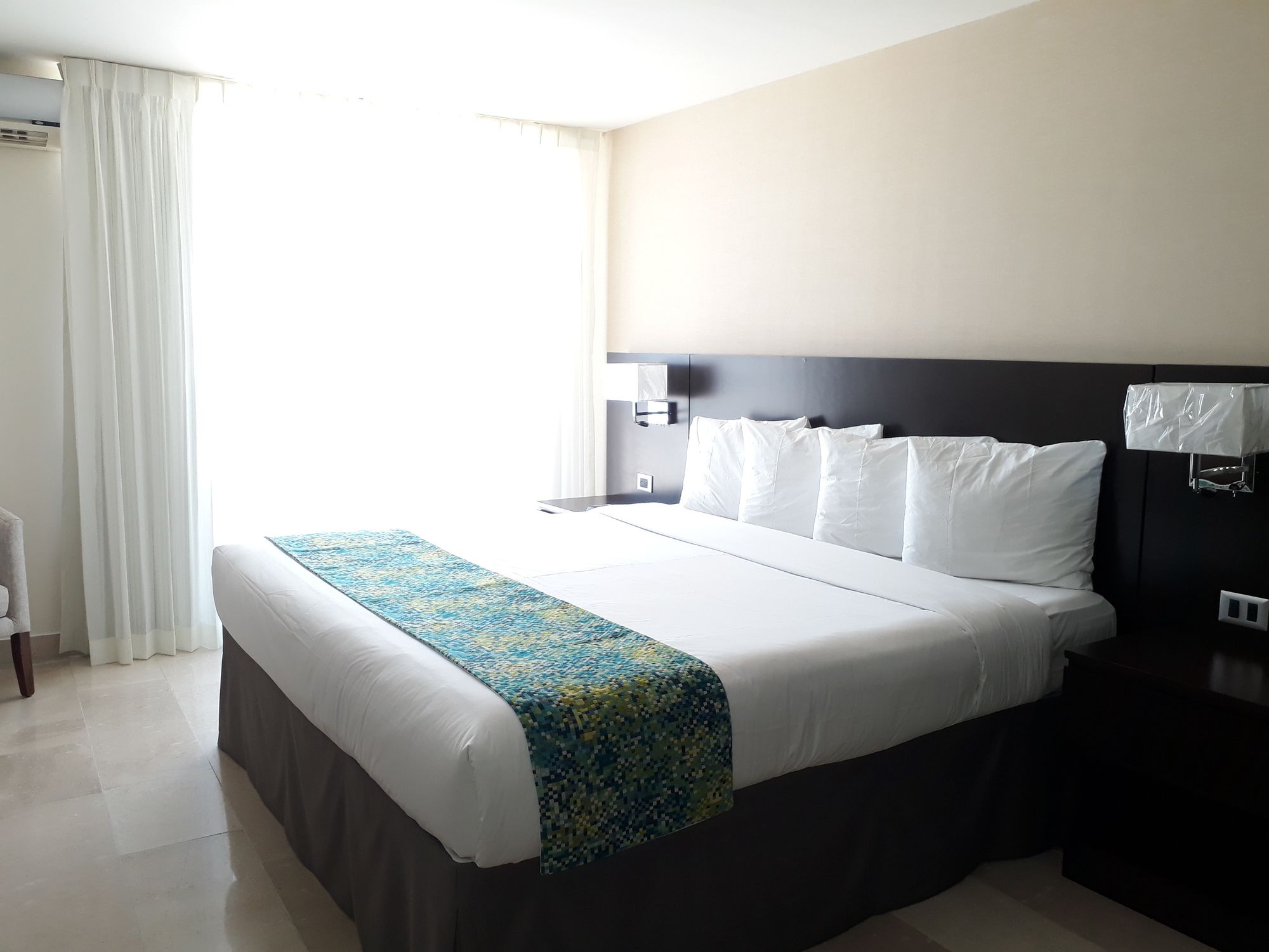 Hotel Seven Crown La Paz Malecón